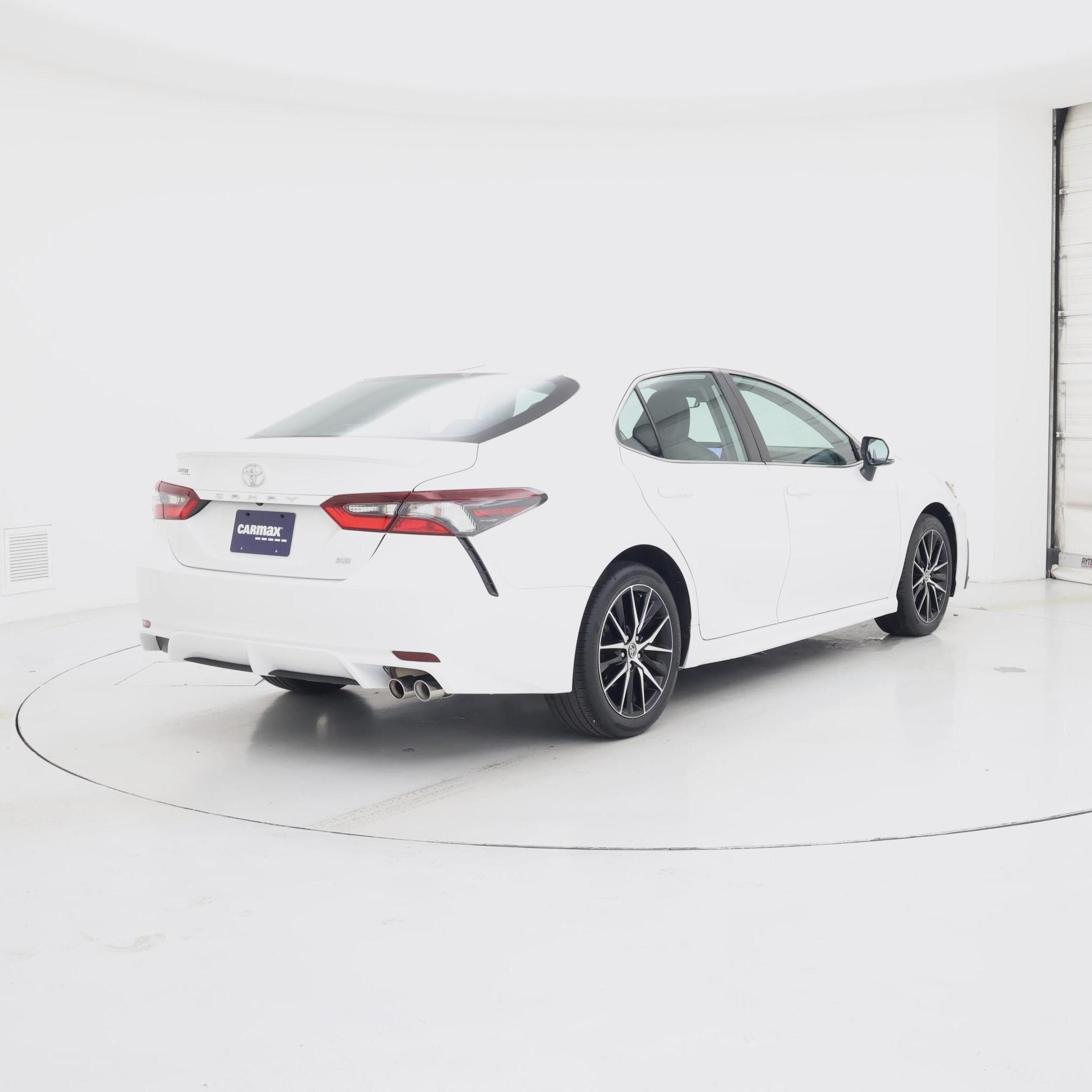 Thumbnail: 2023 Toyota Camry - 8