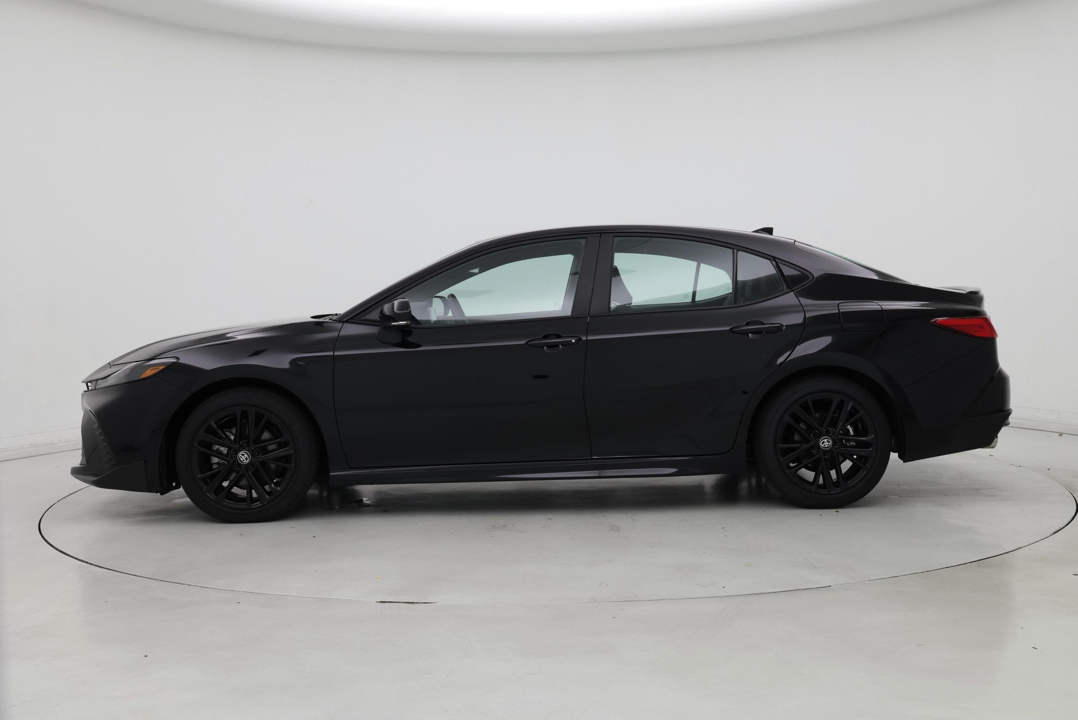Thumbnail: 2025 Toyota Camry - 3