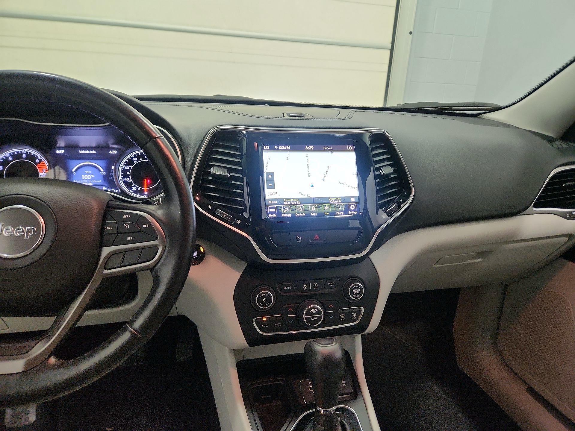 Thumbnail: 2020 Jeep Cherokee - 9