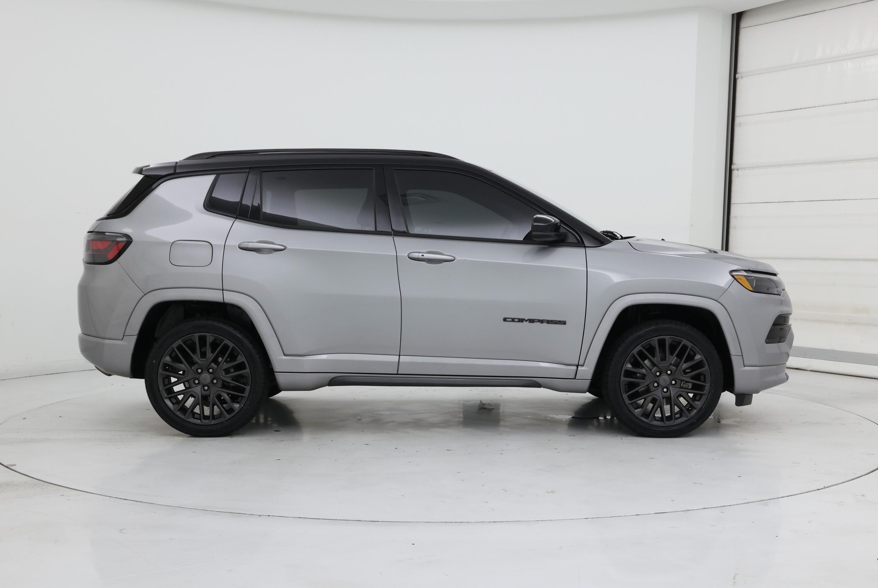 Thumbnail: 2022 Jeep Compass - 7
