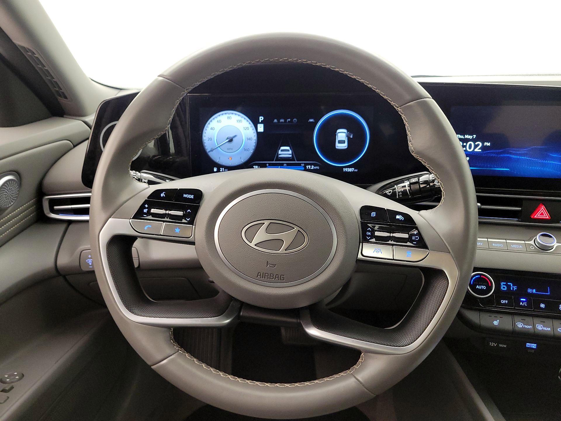 Thumbnail: 2025 Hyundai Elantra - 10