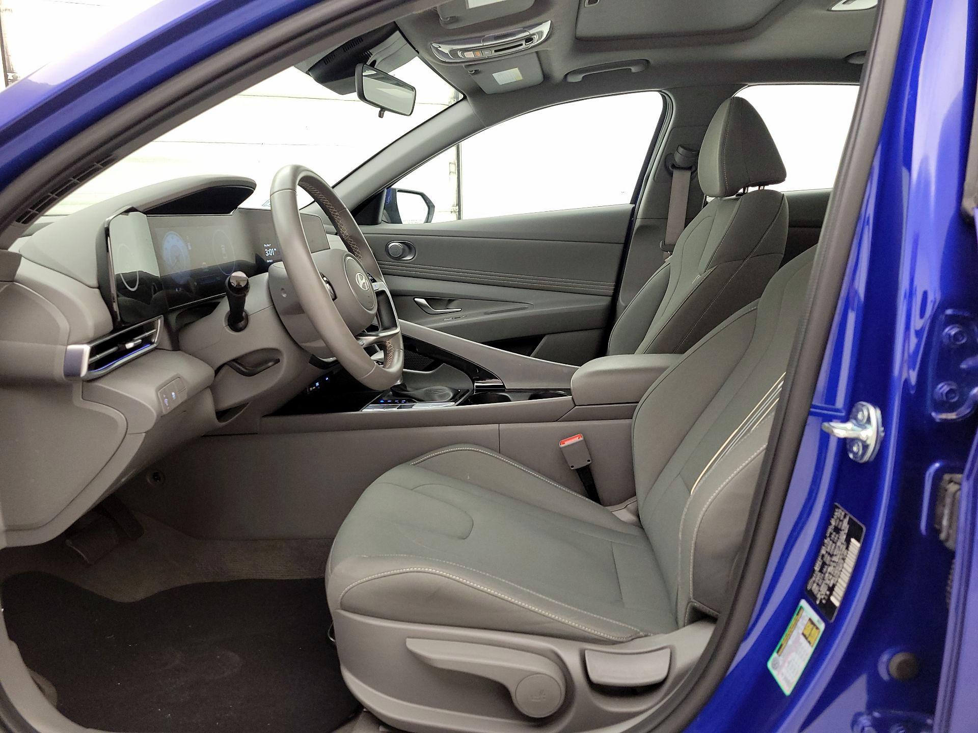 Thumbnail: 2025 Hyundai Elantra - 11