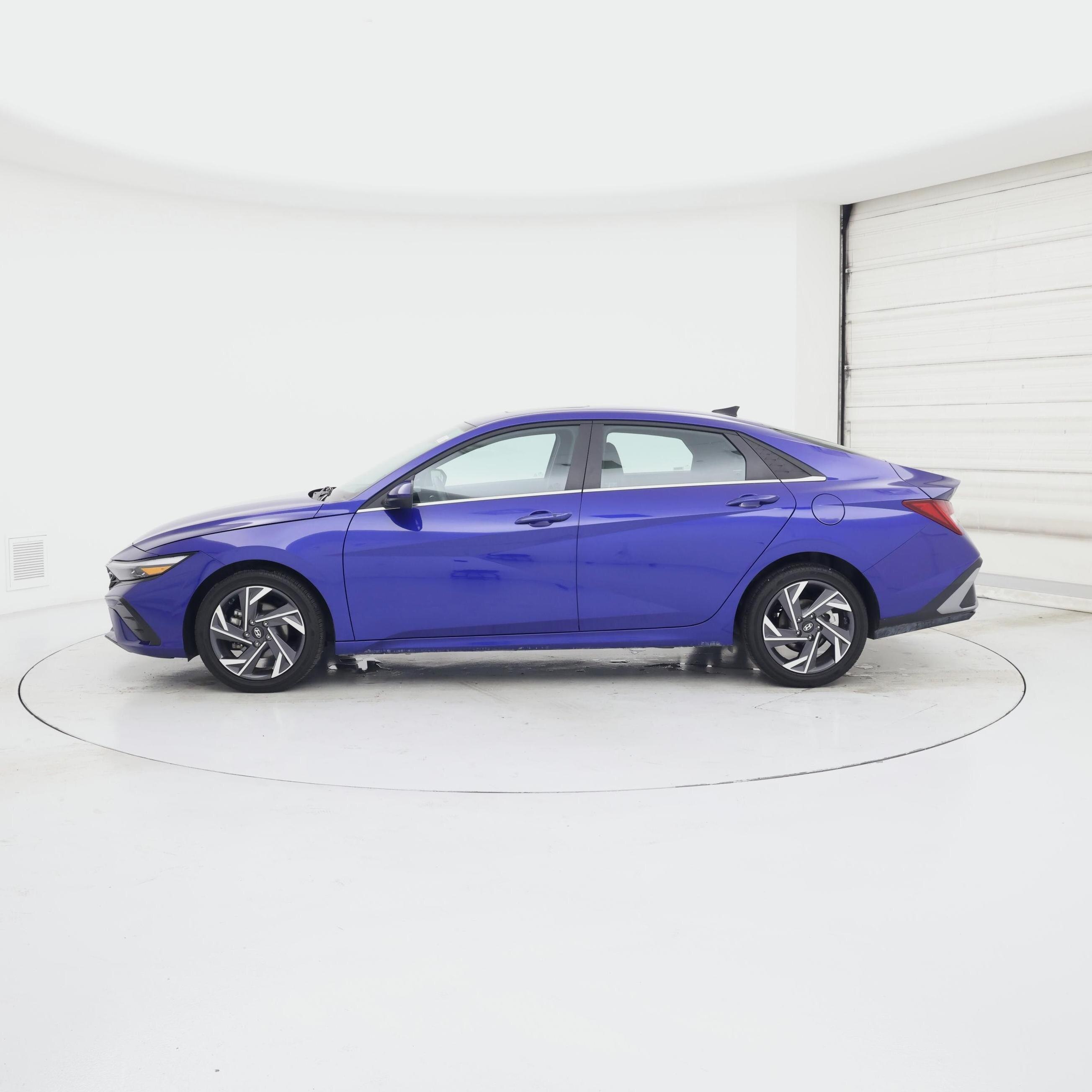 Thumbnail: 2025 Hyundai Elantra - 3
