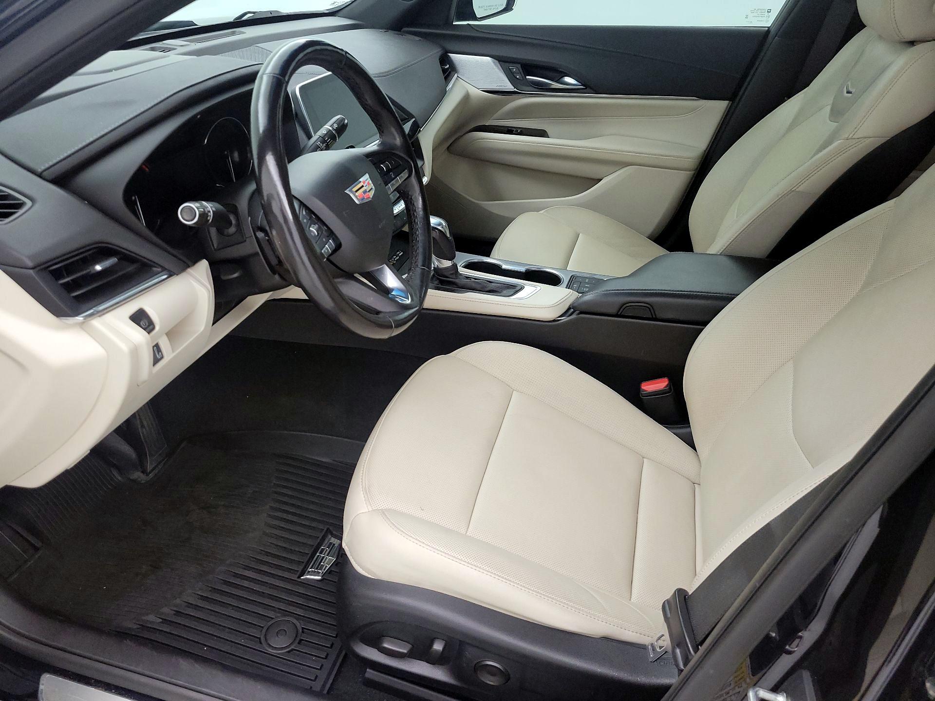 Thumbnail: 2021 Cadillac CT4 - 11