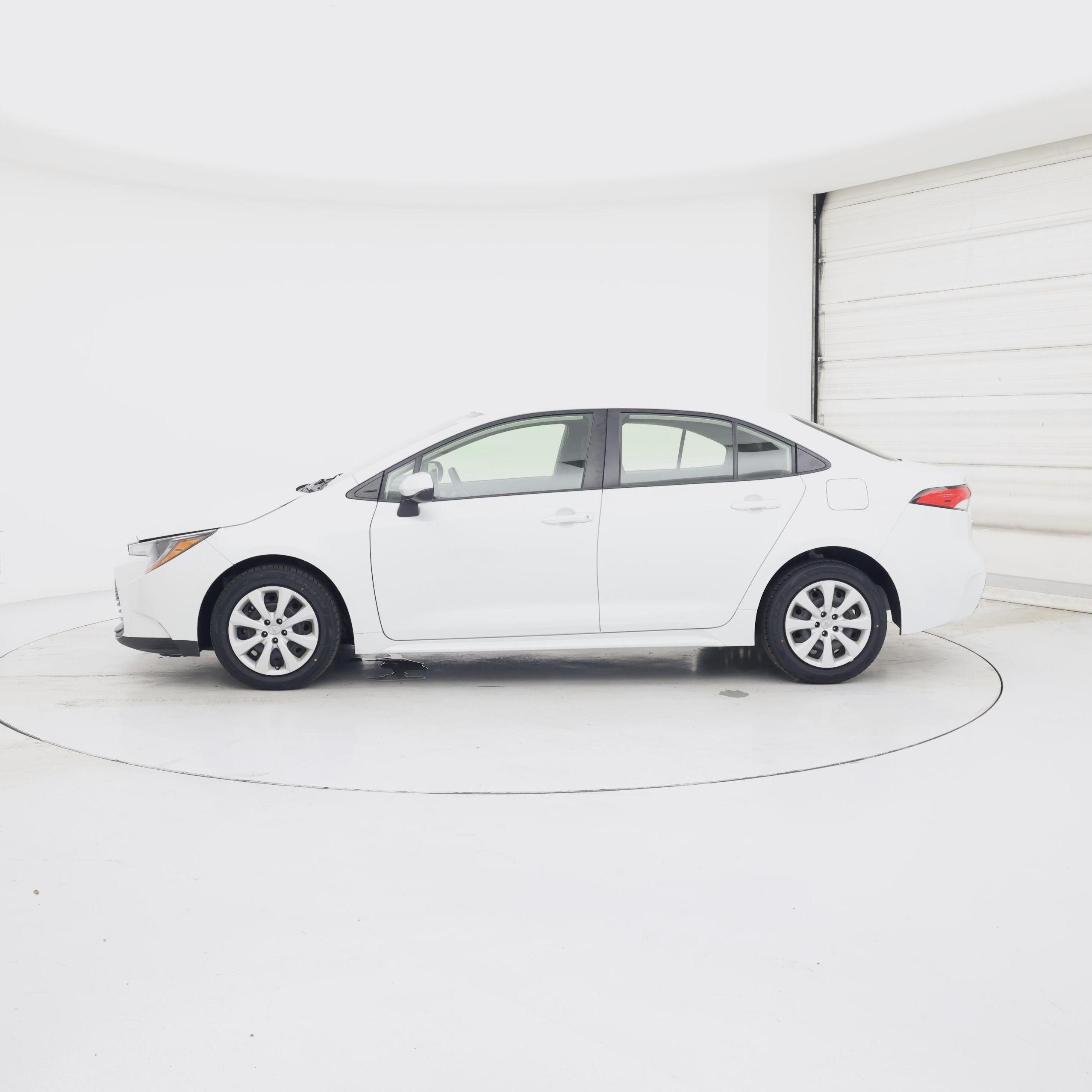 Thumbnail: 2023 Toyota Corolla - 3