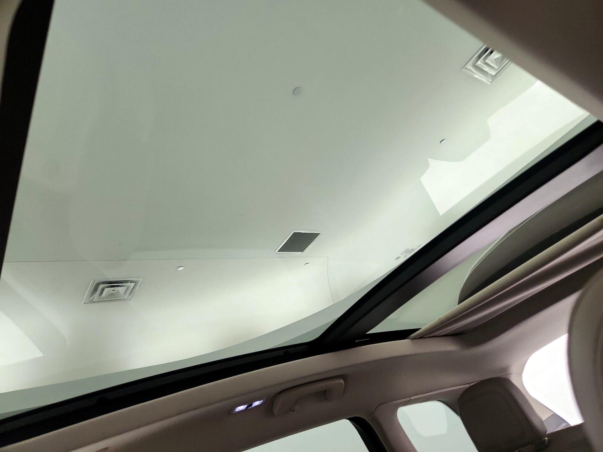 Thumbnail: 2020 Lincoln Corsair - 20
