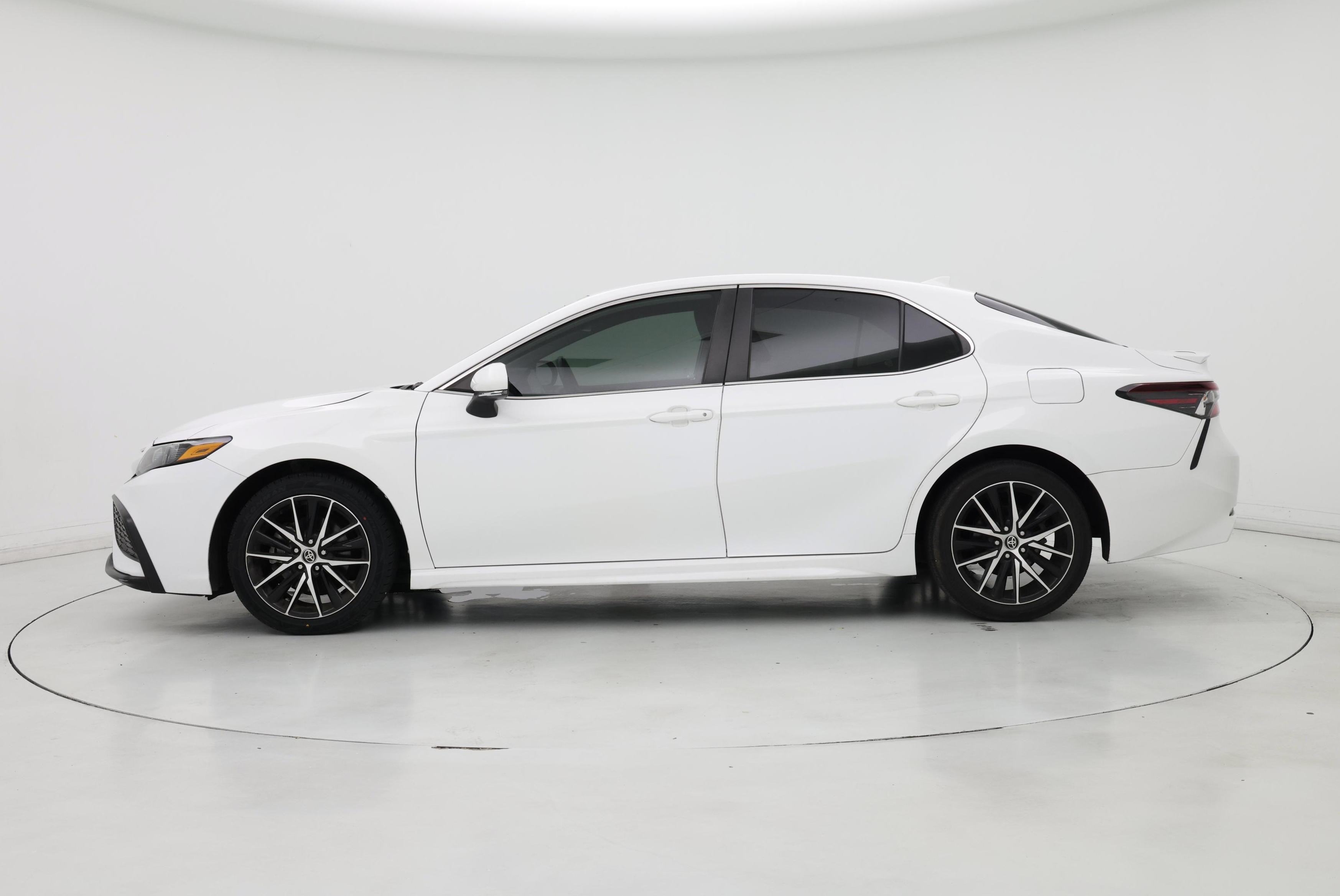 Thumbnail: 2023 Toyota Camry - 3