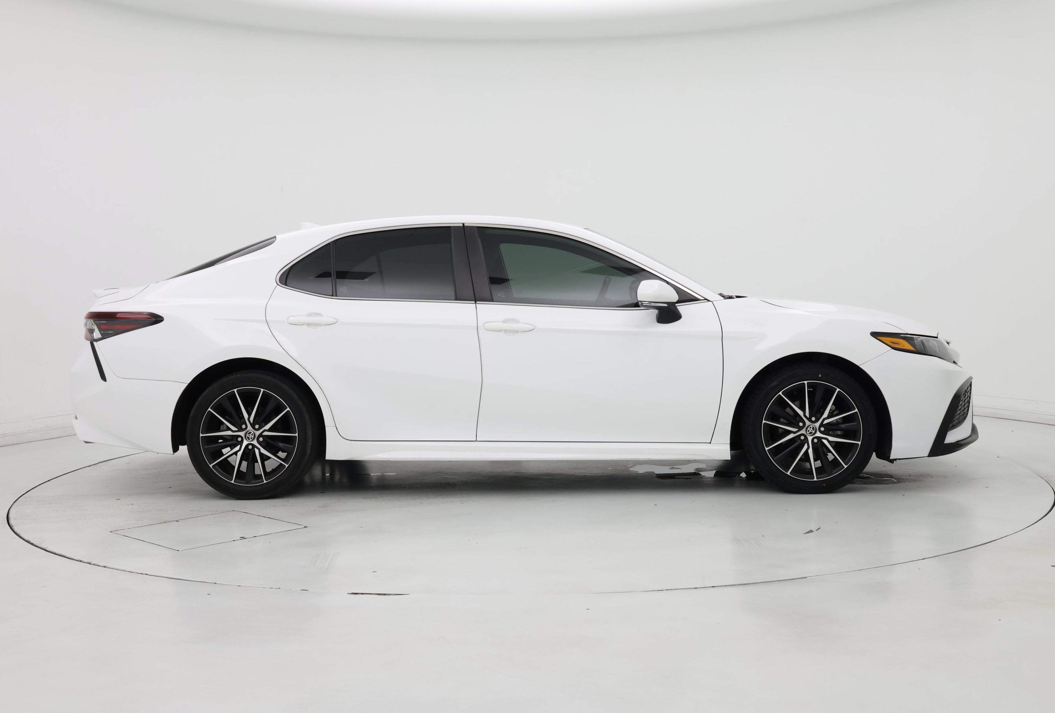 Thumbnail: 2023 Toyota Camry - 7