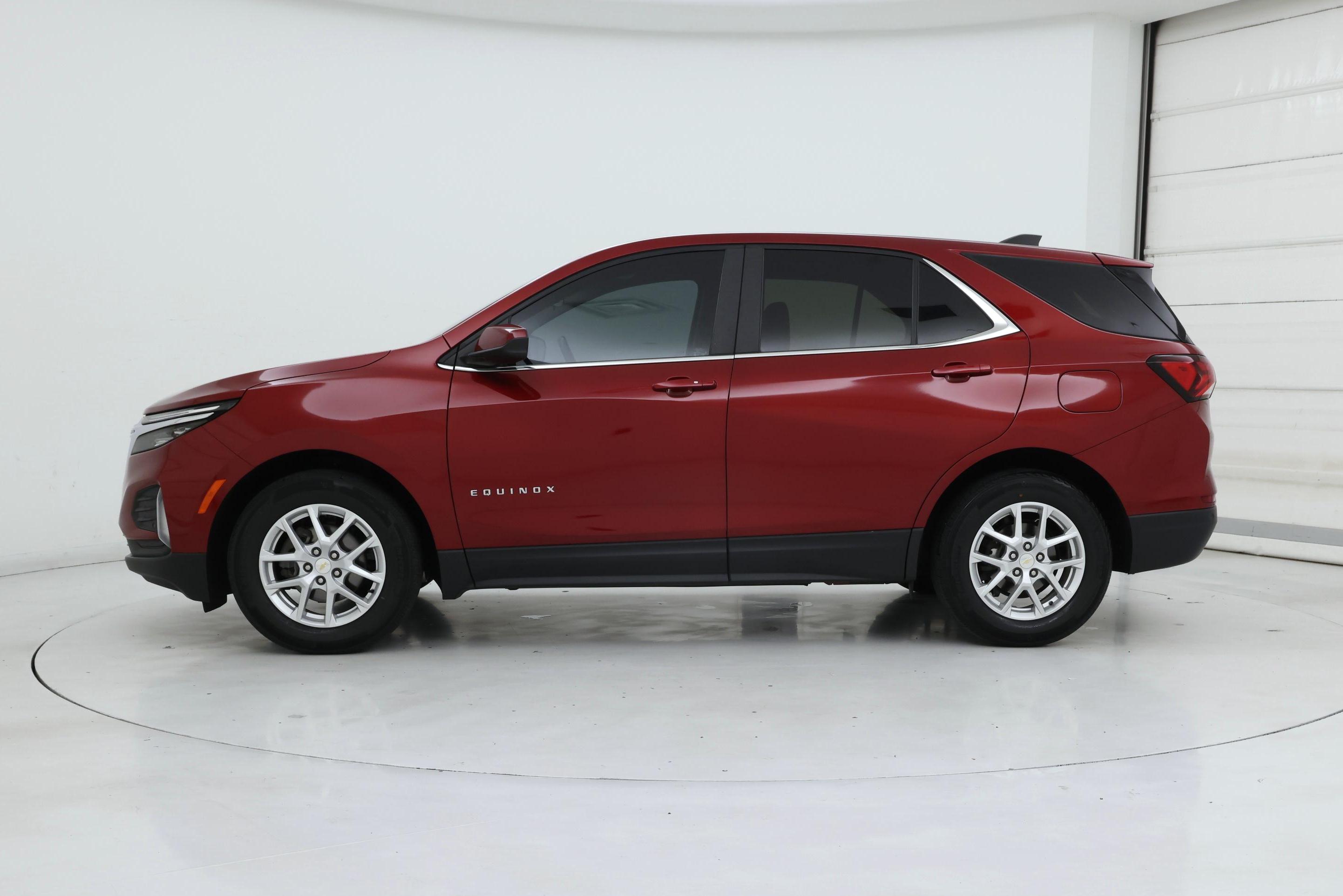 Thumbnail: 2023 Chevrolet Equinox - 3