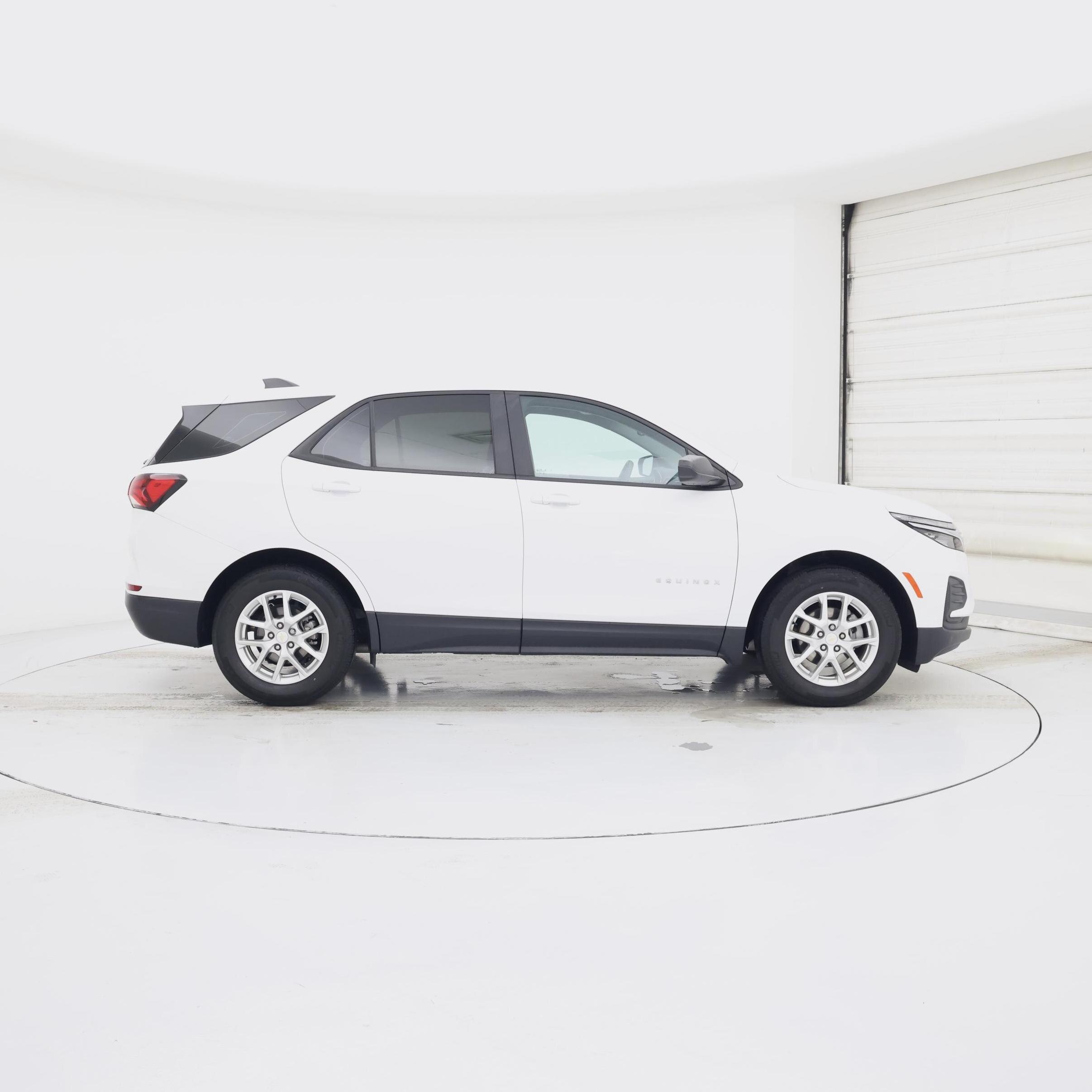 Thumbnail: 2023 Chevrolet Equinox - 7