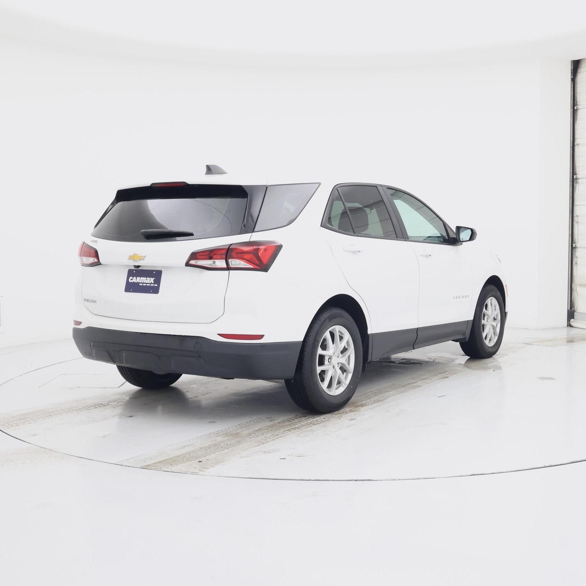Thumbnail: 2023 Chevrolet Equinox - 8