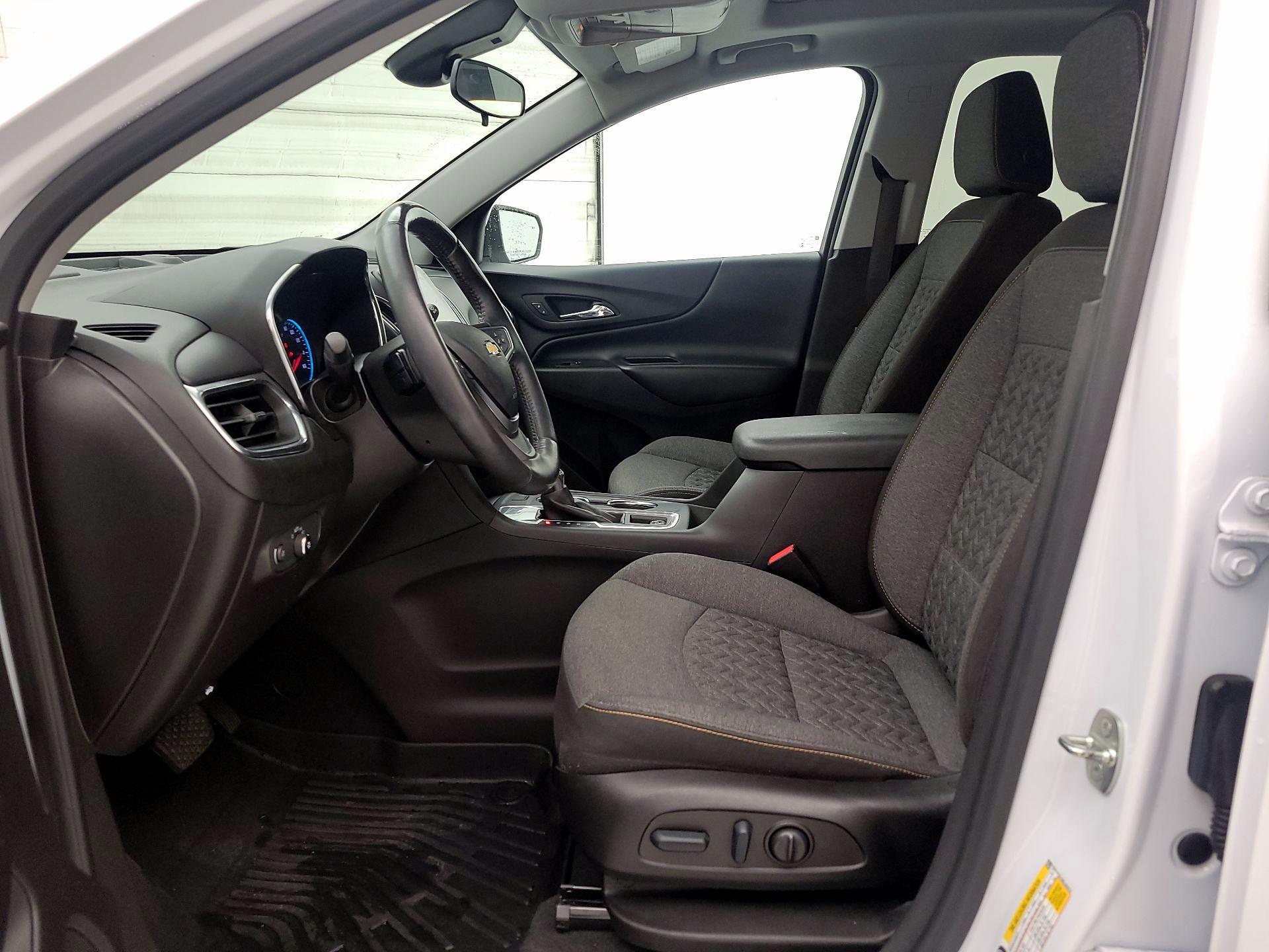Thumbnail: 2022 Chevrolet Equinox - 11