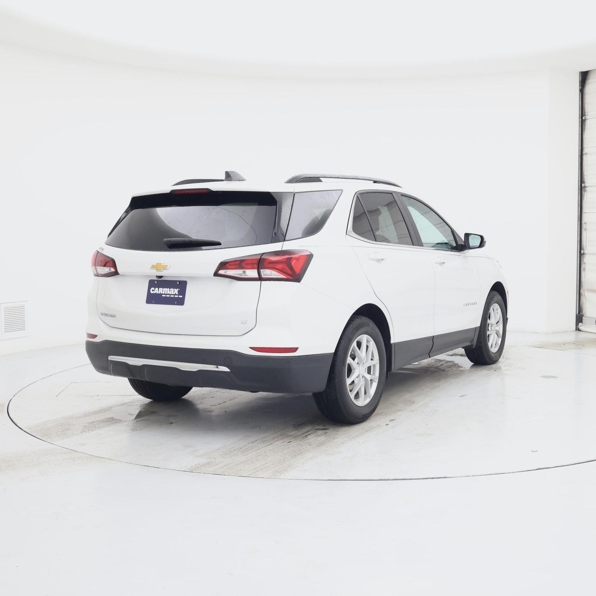 Thumbnail: 2022 Chevrolet Equinox - 8