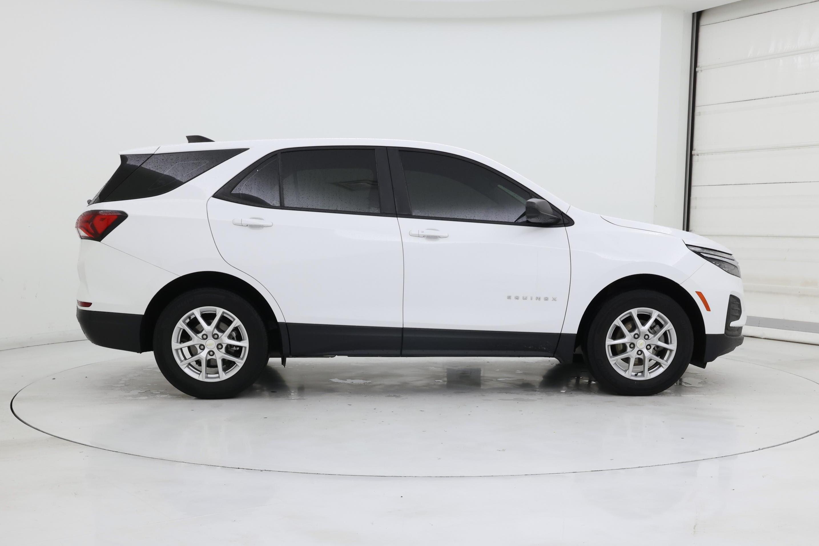 Thumbnail: 2023 Chevrolet Equinox - 7