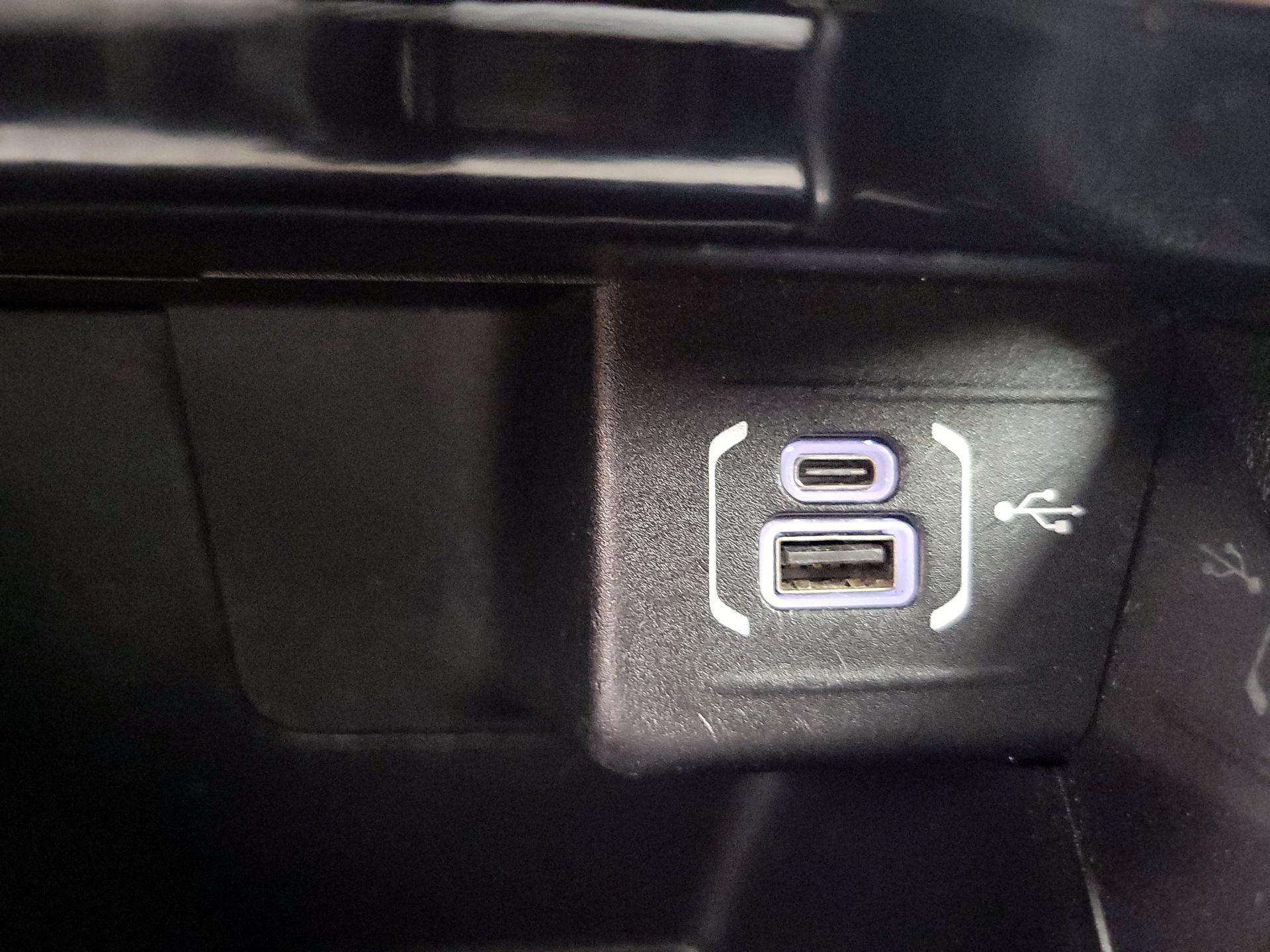 Thumbnail: 2023 Jeep Compass - 18