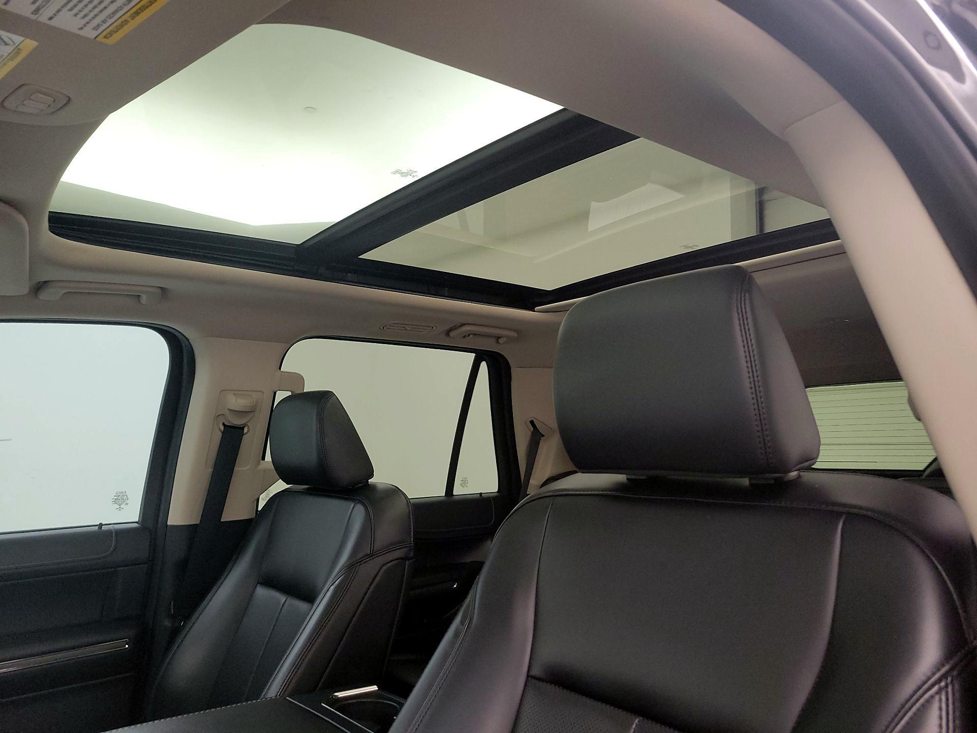 Thumbnail: 2022 Ford Expedition - 19