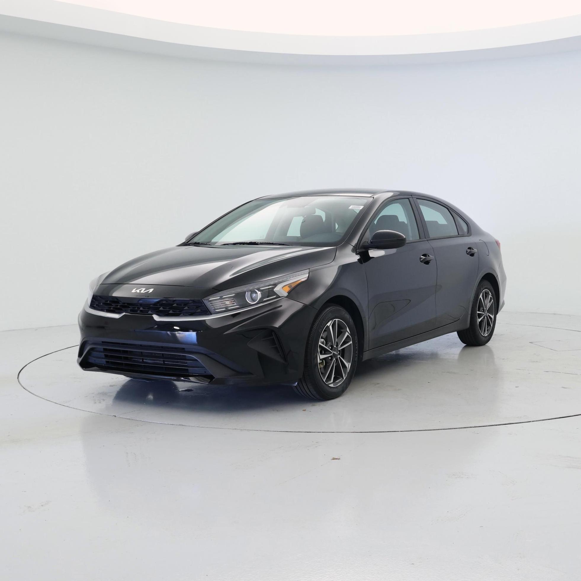 Thumbnail: 2024 Kia Forte - 4