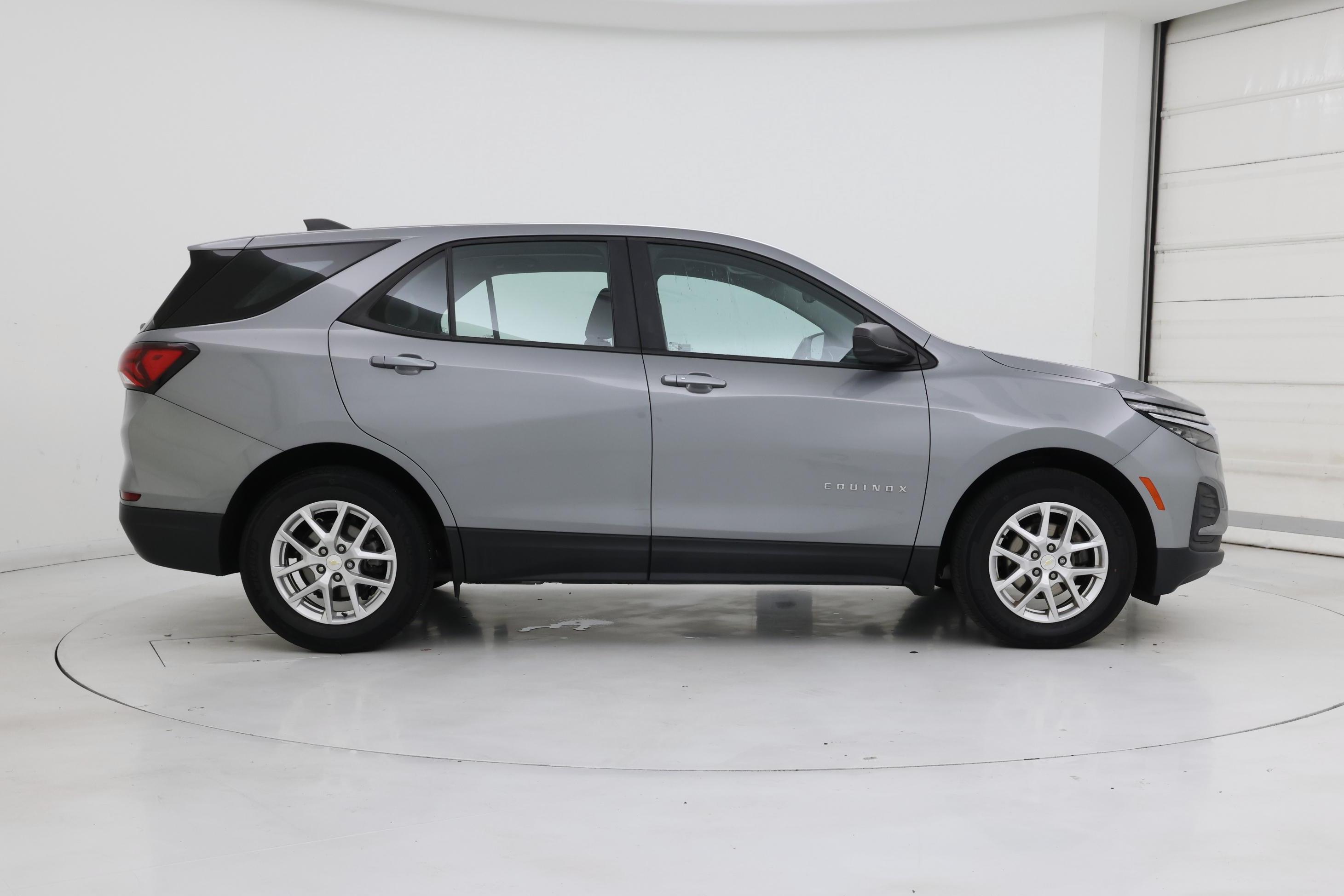 Thumbnail: 2023 Chevrolet Equinox - 7