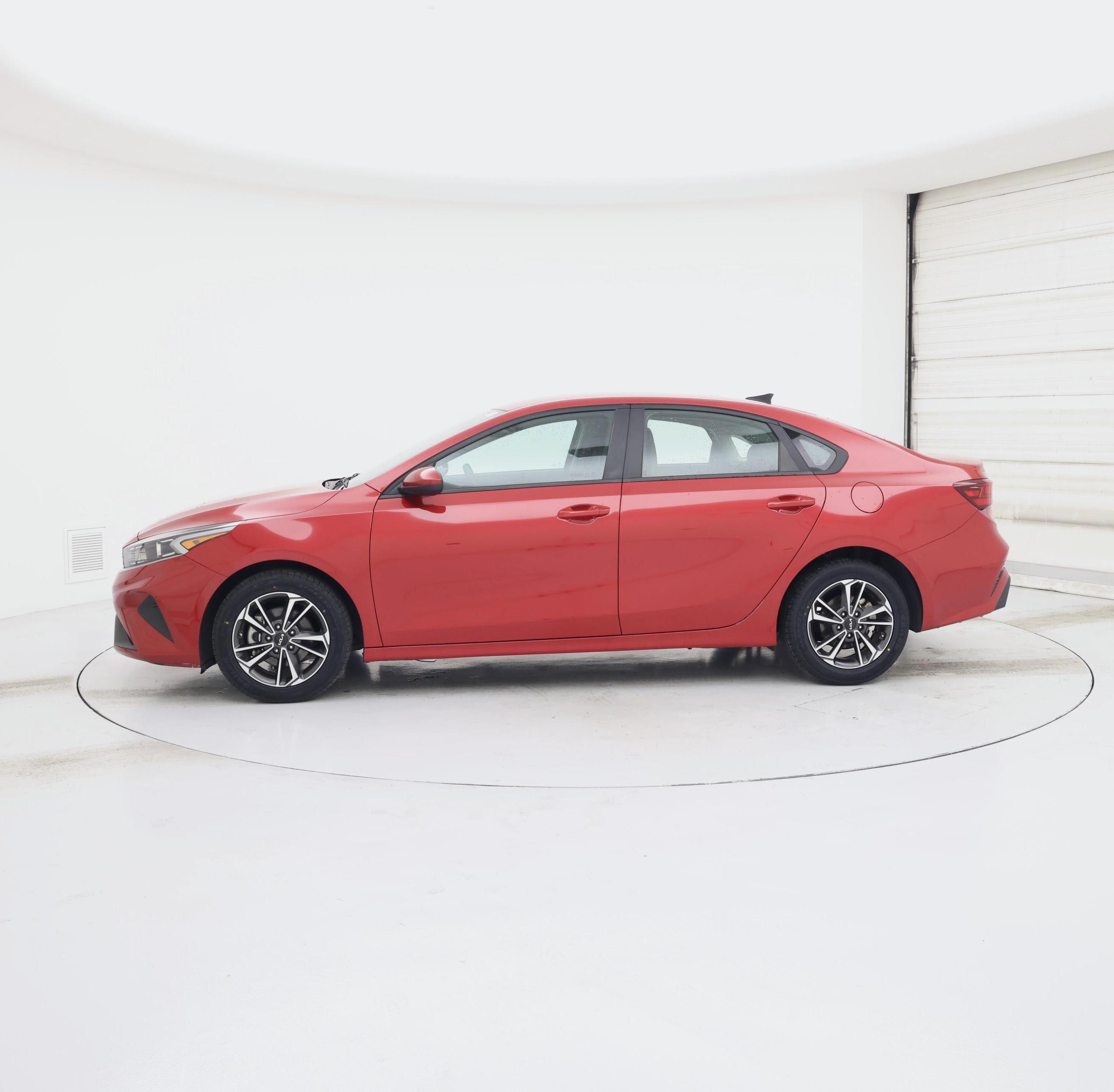 Thumbnail: 2024 Kia Forte - 3