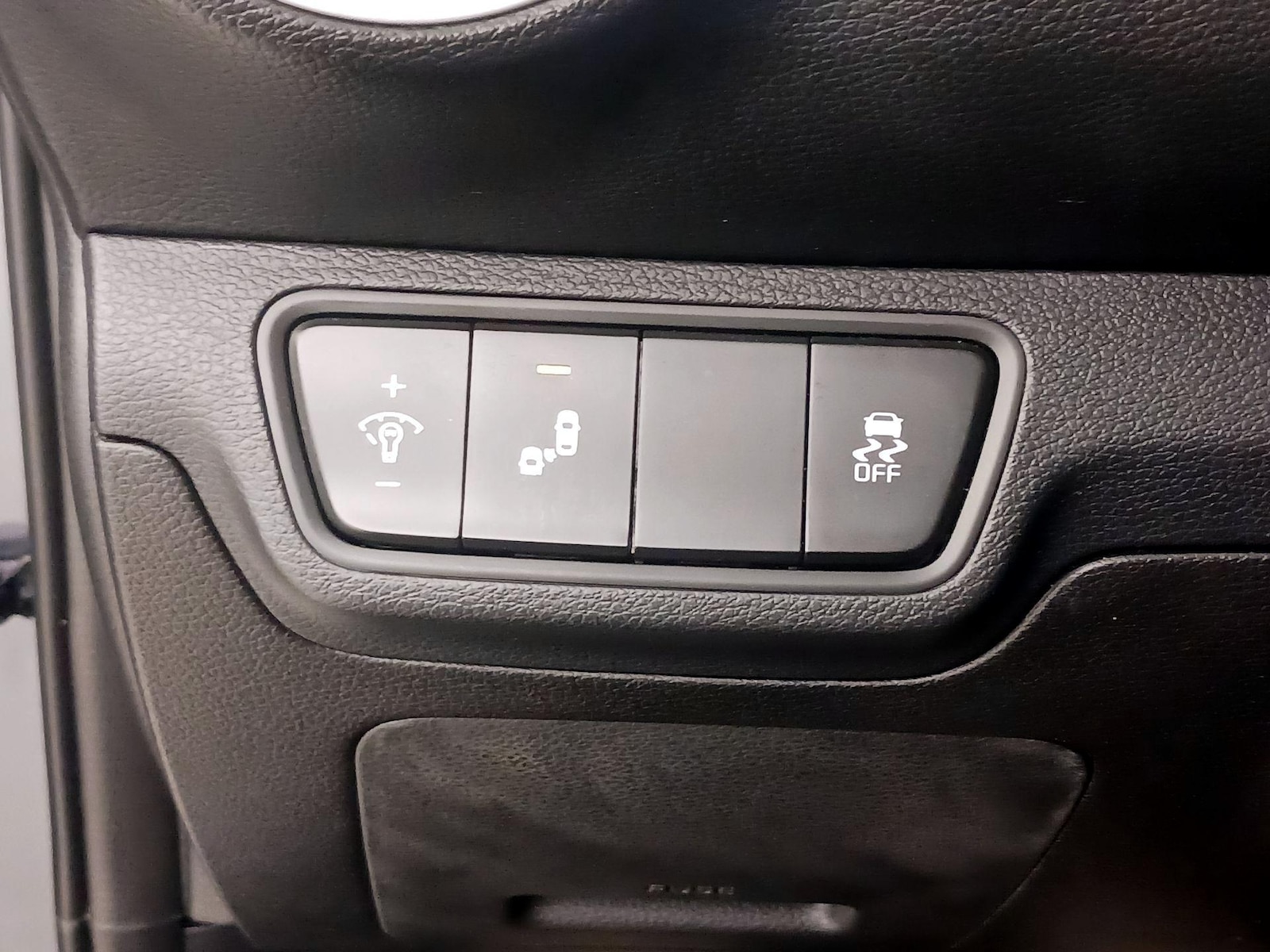 2023 Kia Forte GT-Line - Photo 14