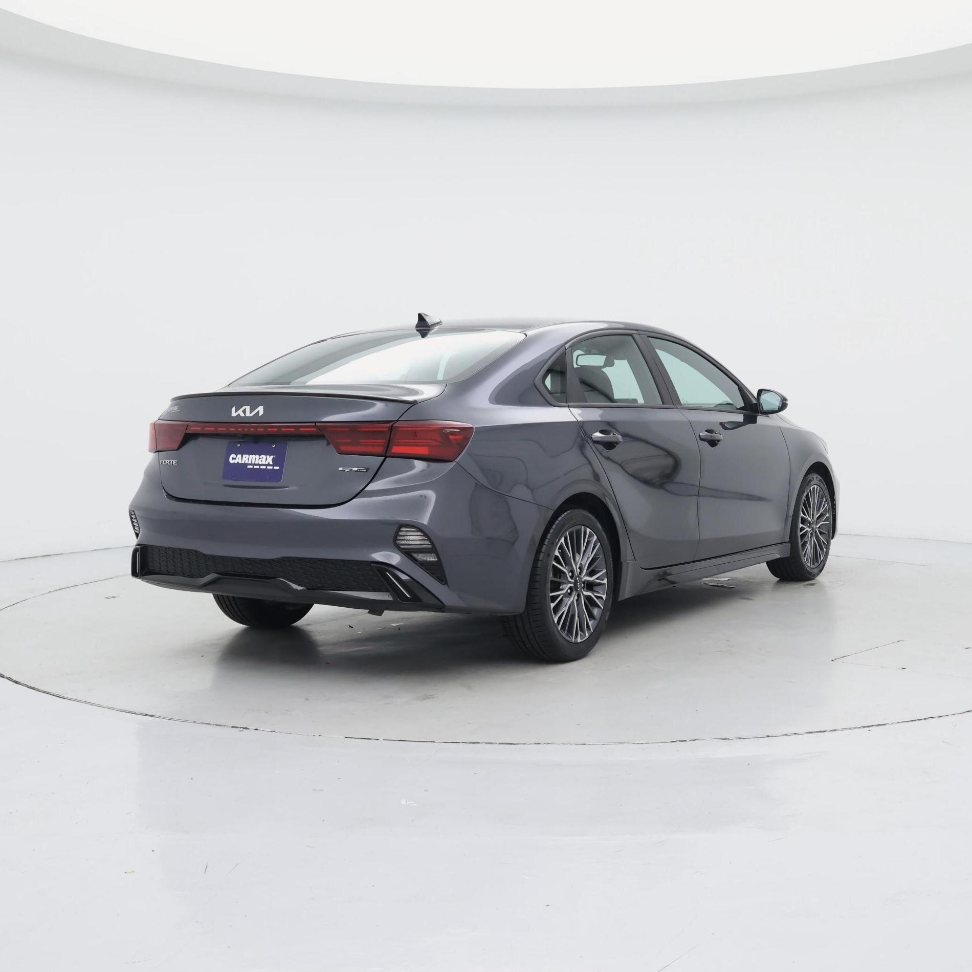 Thumbnail: 2023 Kia Forte - 8