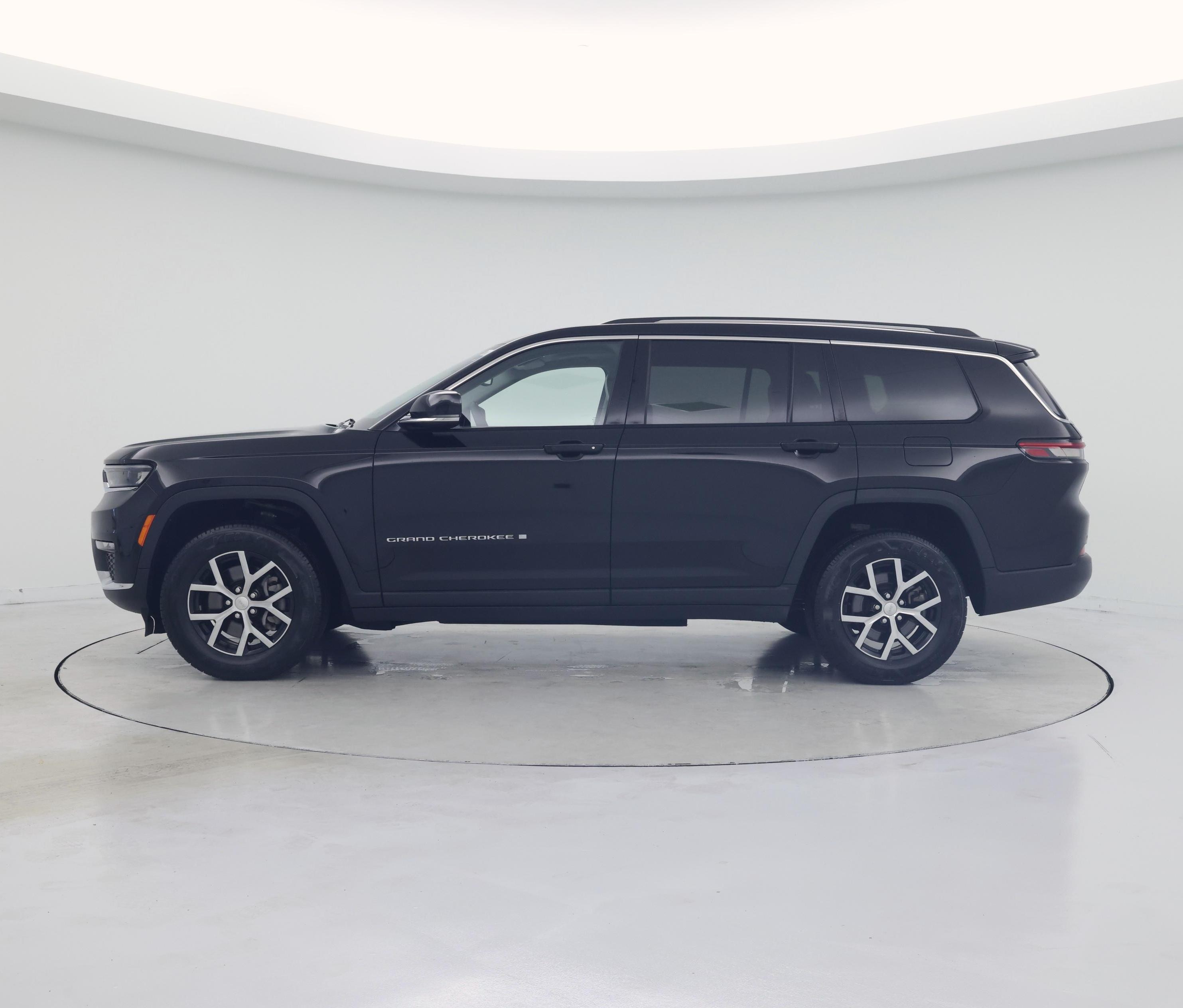Thumbnail: 2023 Jeep Grand Cherokee L - 3