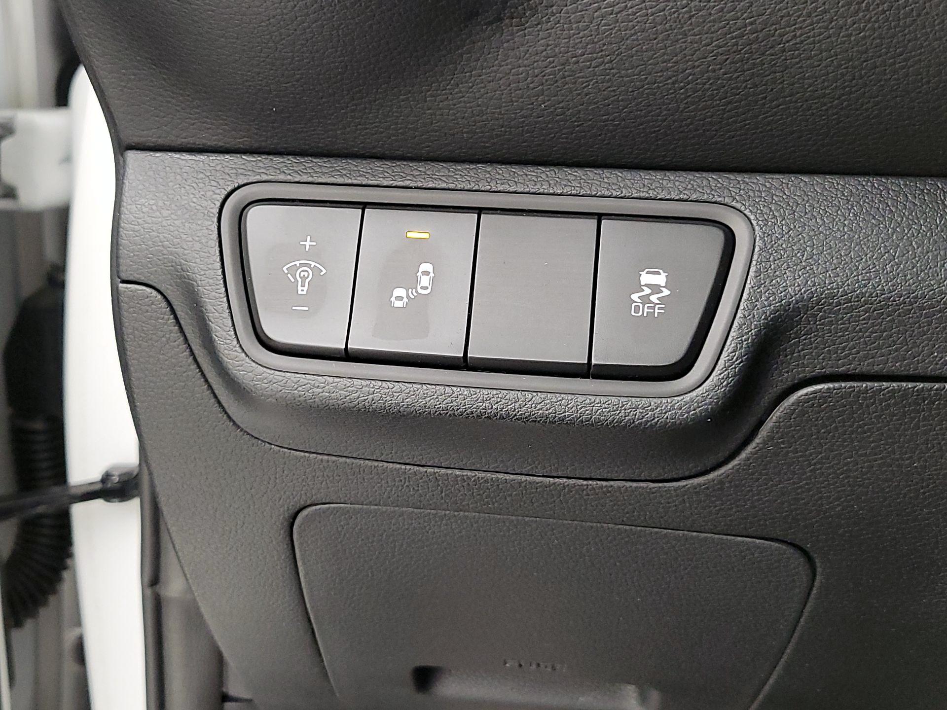 Thumbnail: 2024 Kia Forte - 13