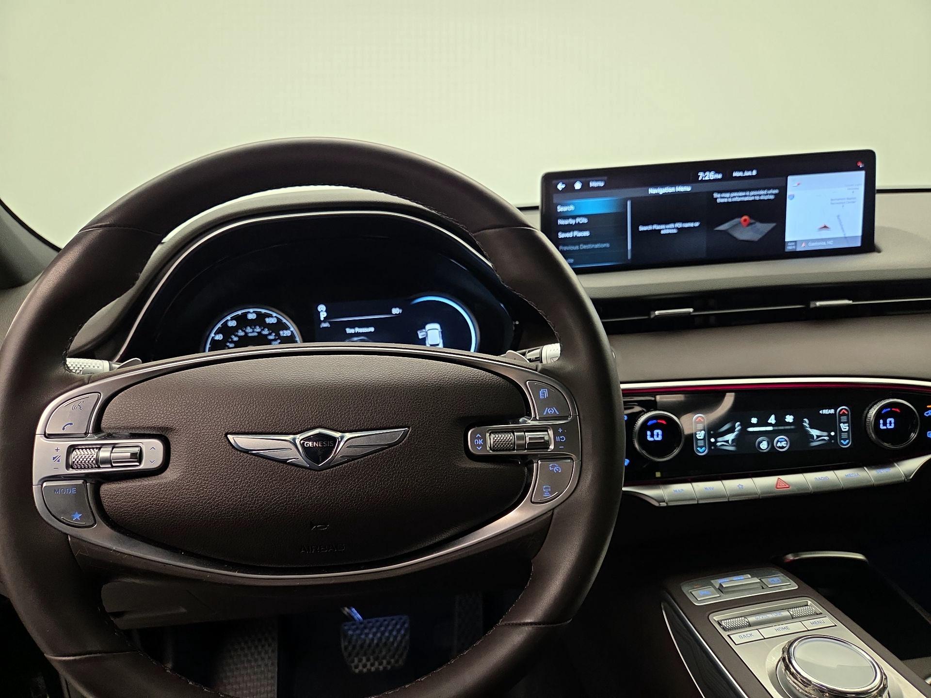 Thumbnail: 2022 Genesis GV70 - 10