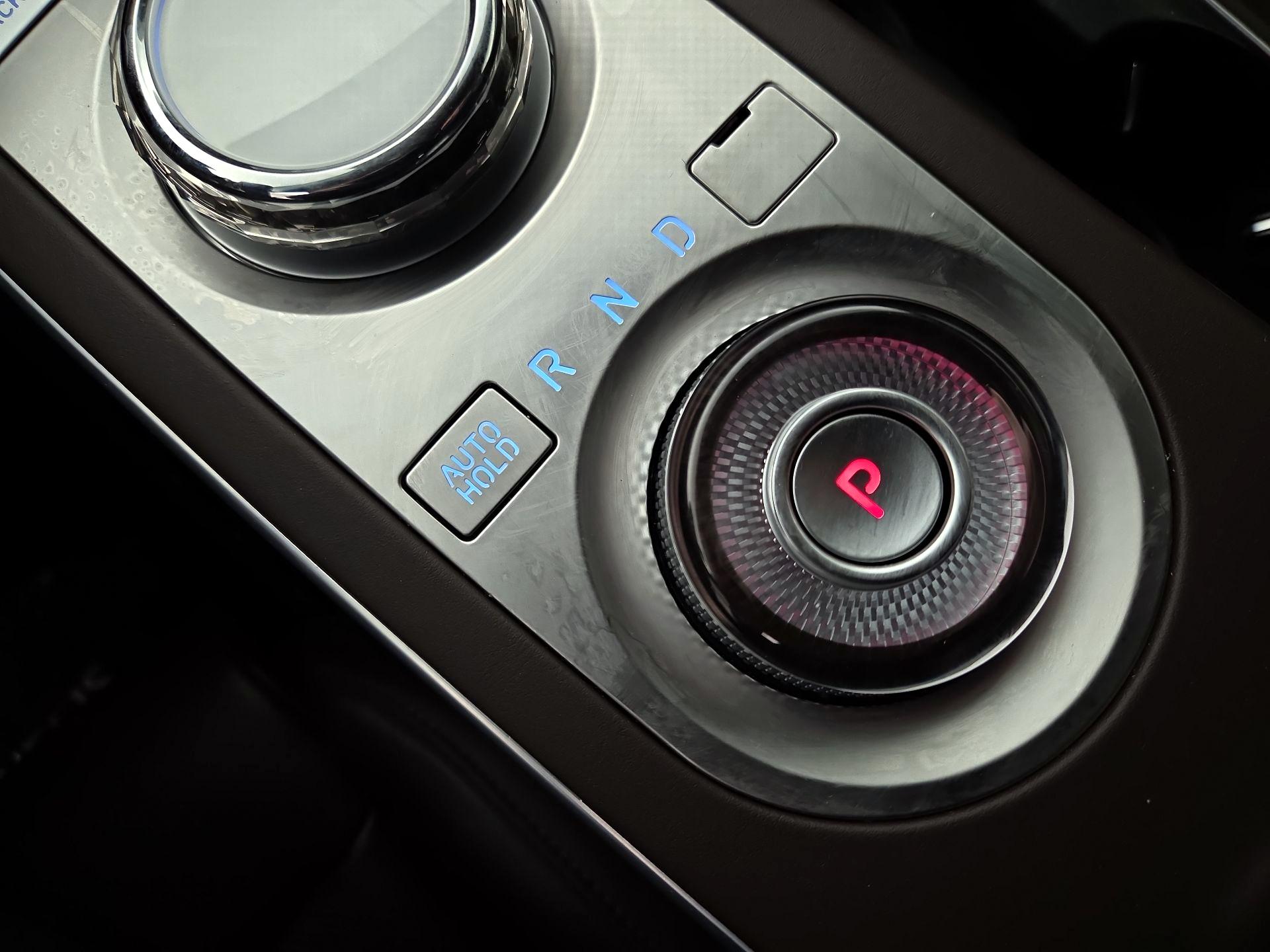 Thumbnail: 2022 Genesis GV70 - 18
