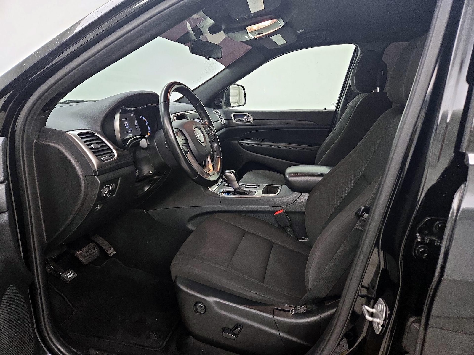 2020 Jeep Grand Cherokee Laredo E - Photo 12