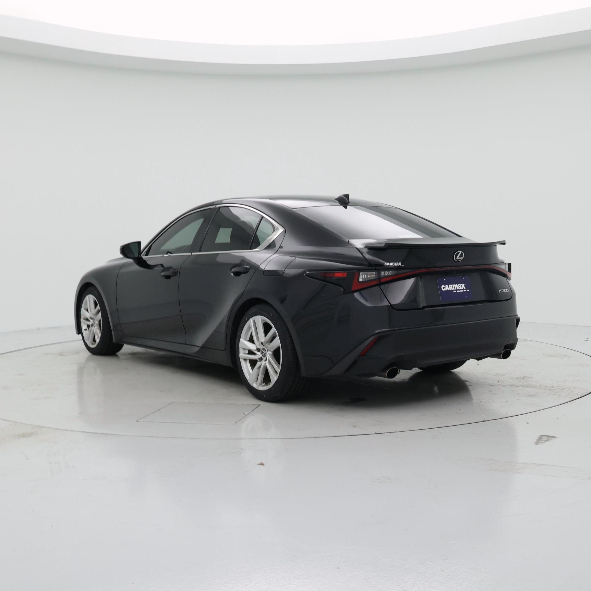Thumbnail: 2022 Lexus IS - 2