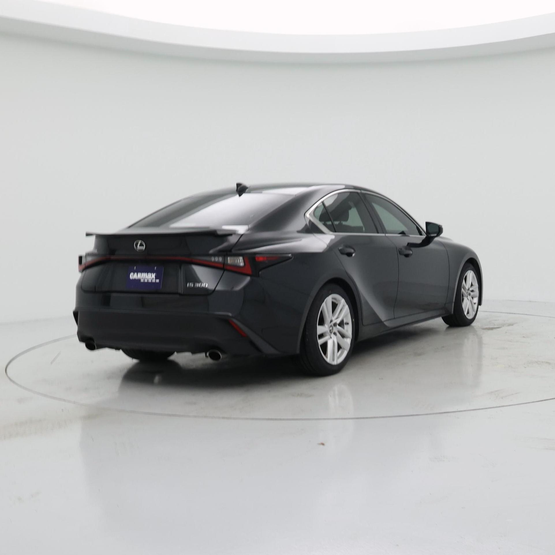 Thumbnail: 2022 Lexus IS - 8