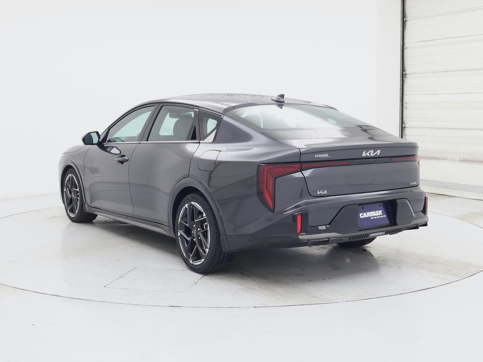 2025 Kia K4 GT-Line - Photo 3