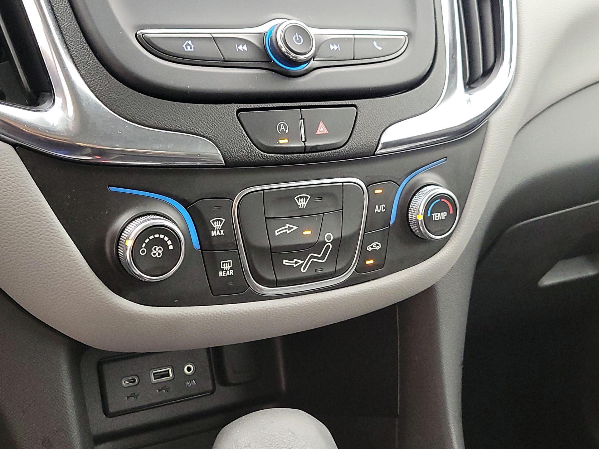 Thumbnail: 2022 Chevrolet Equinox - 16