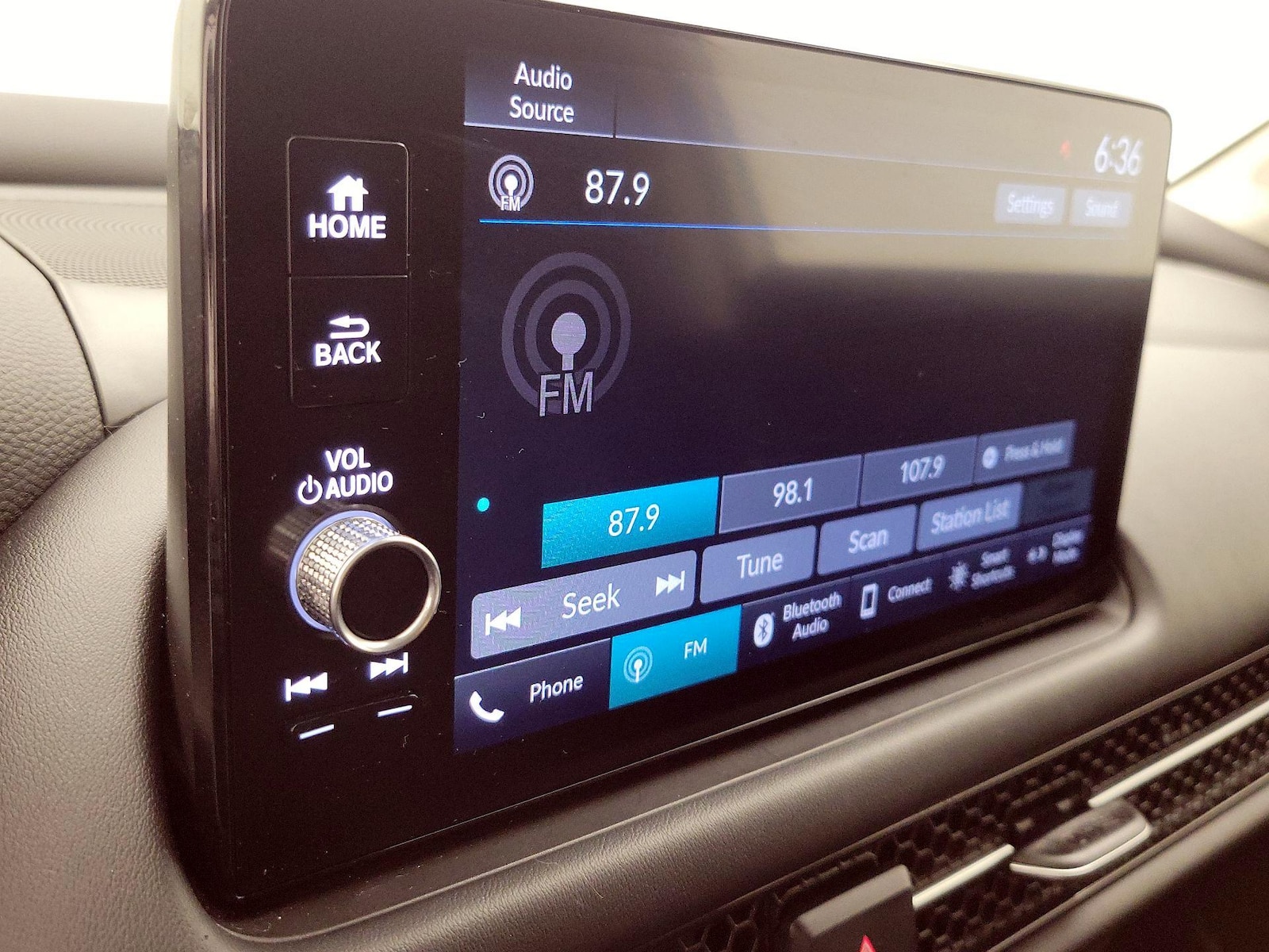 2023 Honda HR-V EX-L - Photo 16