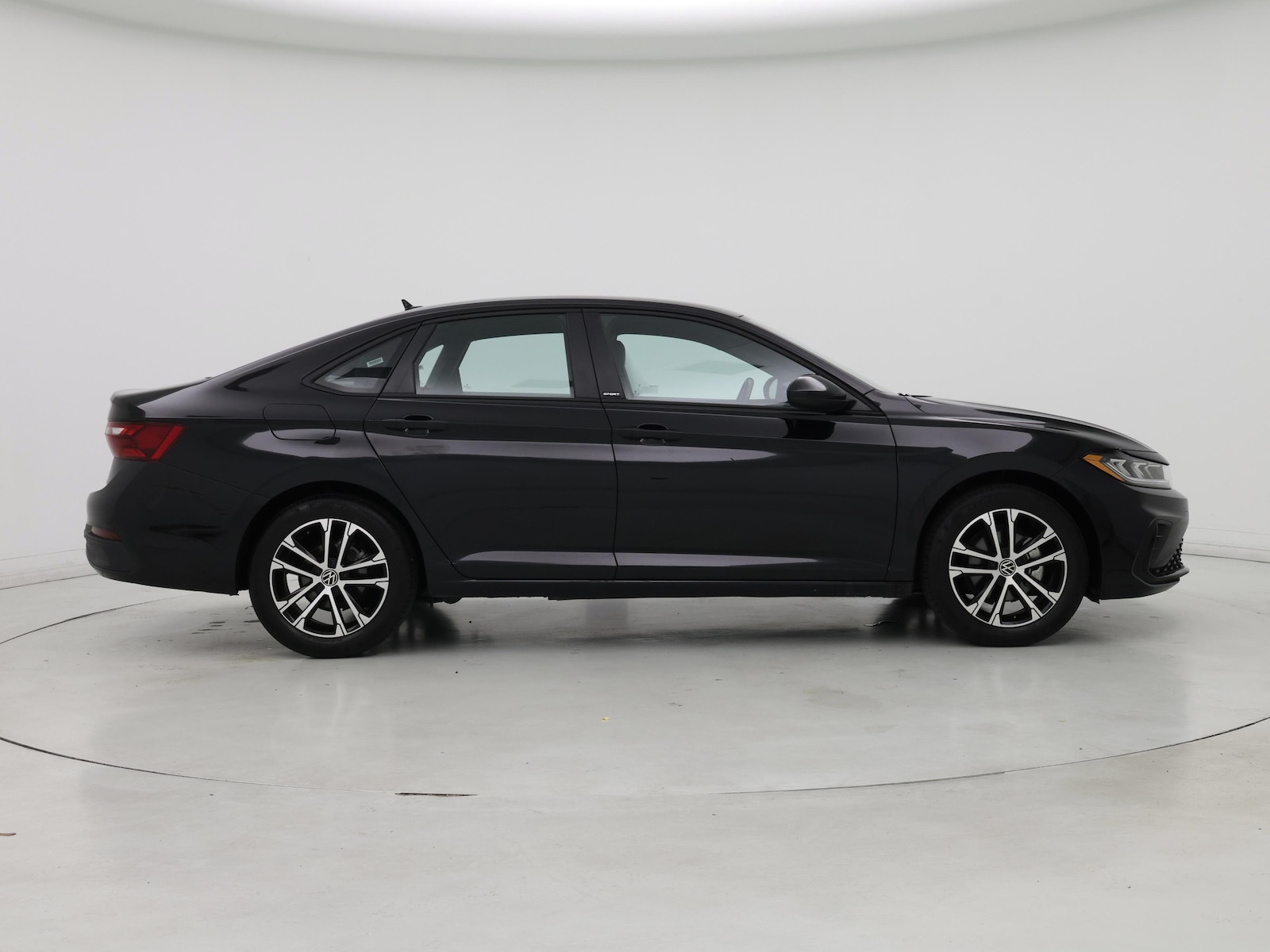 2025 Volkswagen Jetta Sport - Photo 8