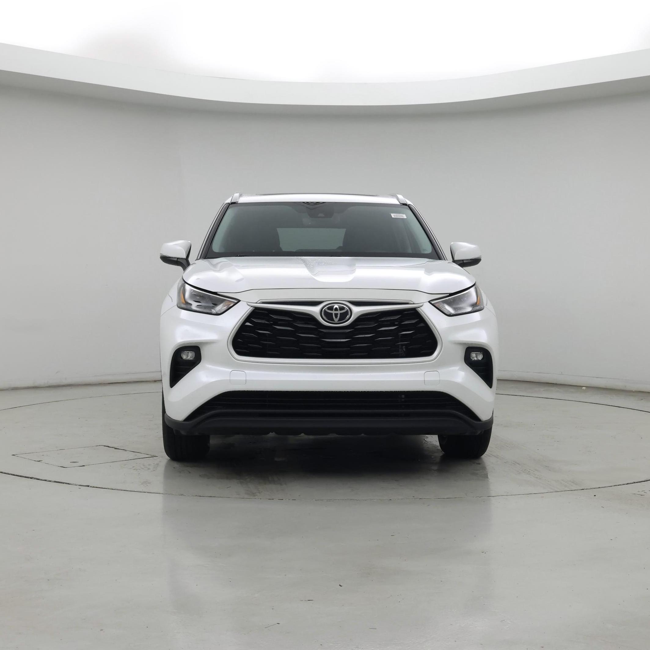 Thumbnail: 2023 Toyota Highlander - 5