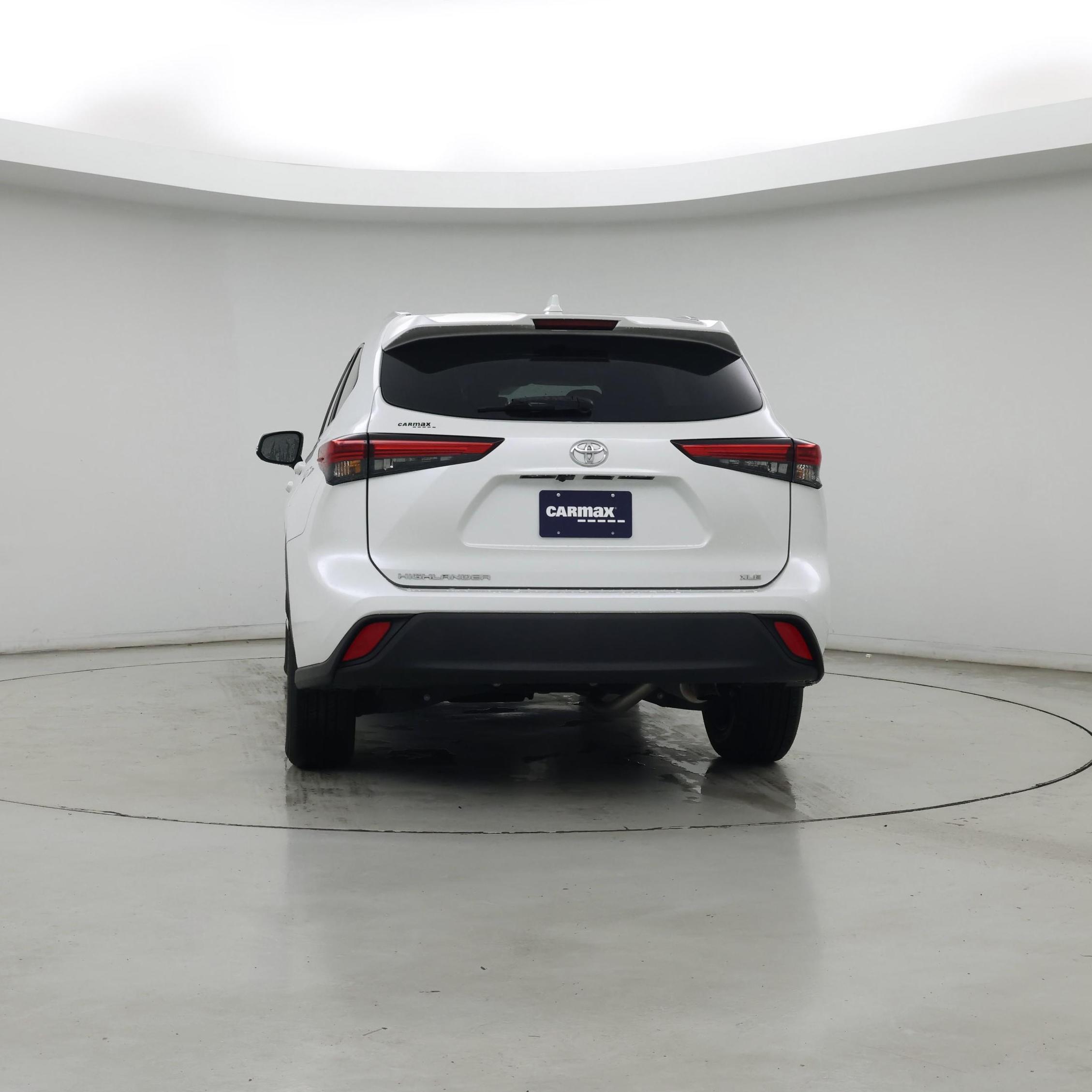 Thumbnail: 2023 Toyota Highlander - 6