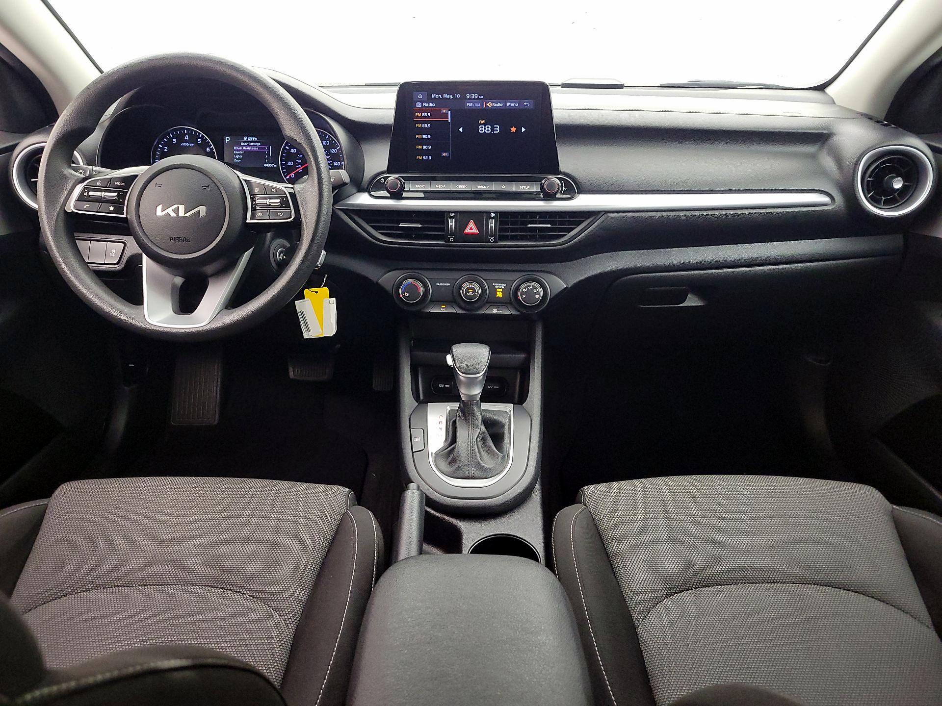 Thumbnail: 2023 Kia Forte - 9