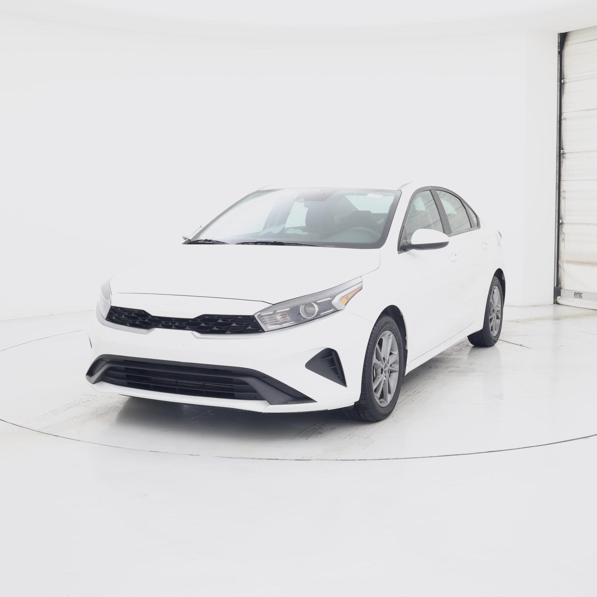 Thumbnail: 2023 Kia Forte - 4
