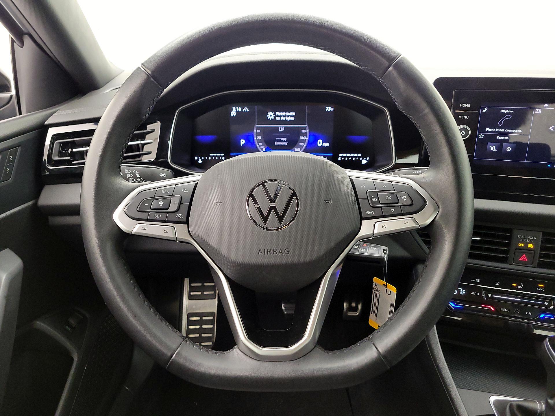 Thumbnail: 2025 Volkswagen Jetta - 10