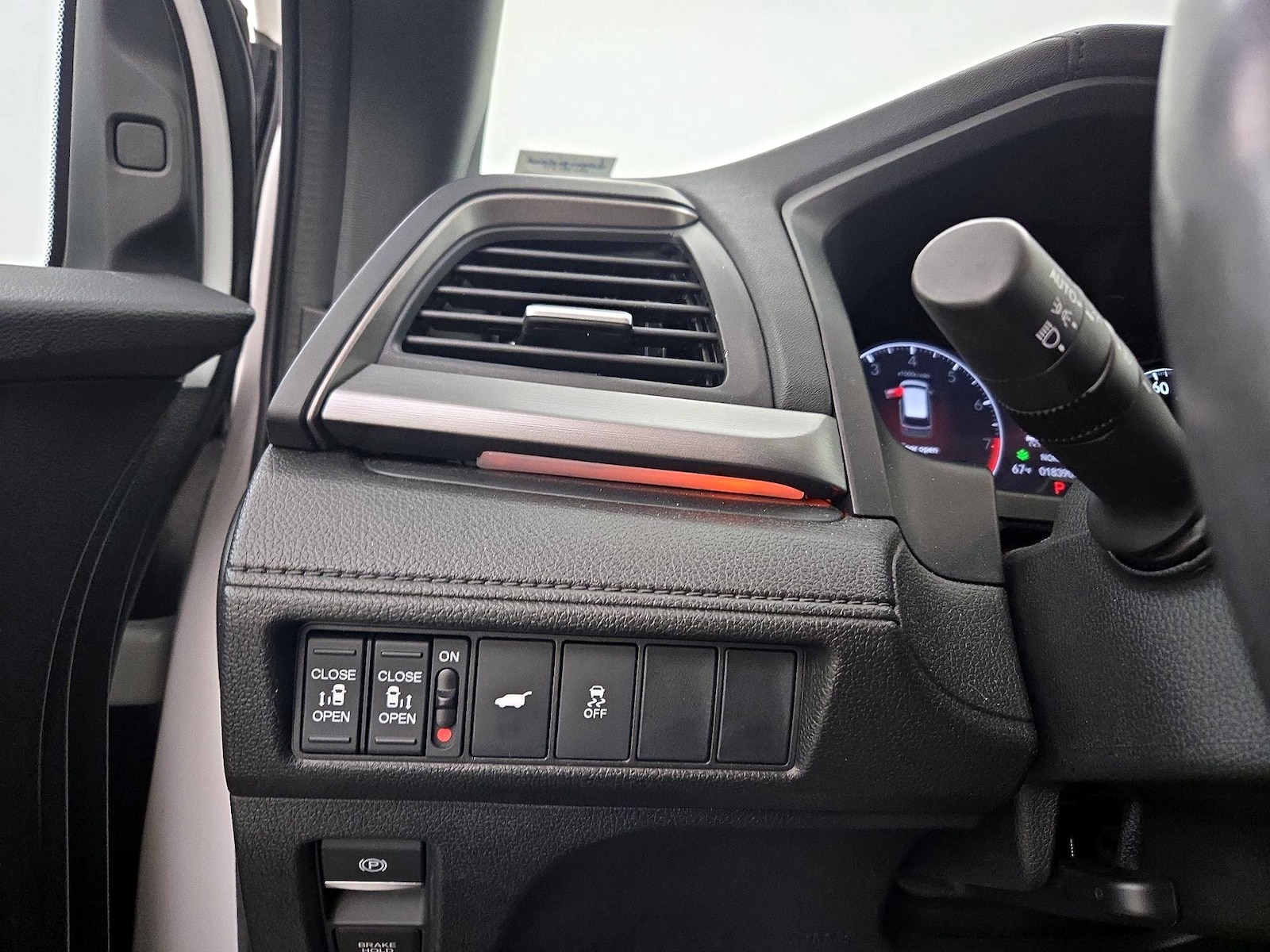 2025 Honda Odyssey Sport L - Photo 14