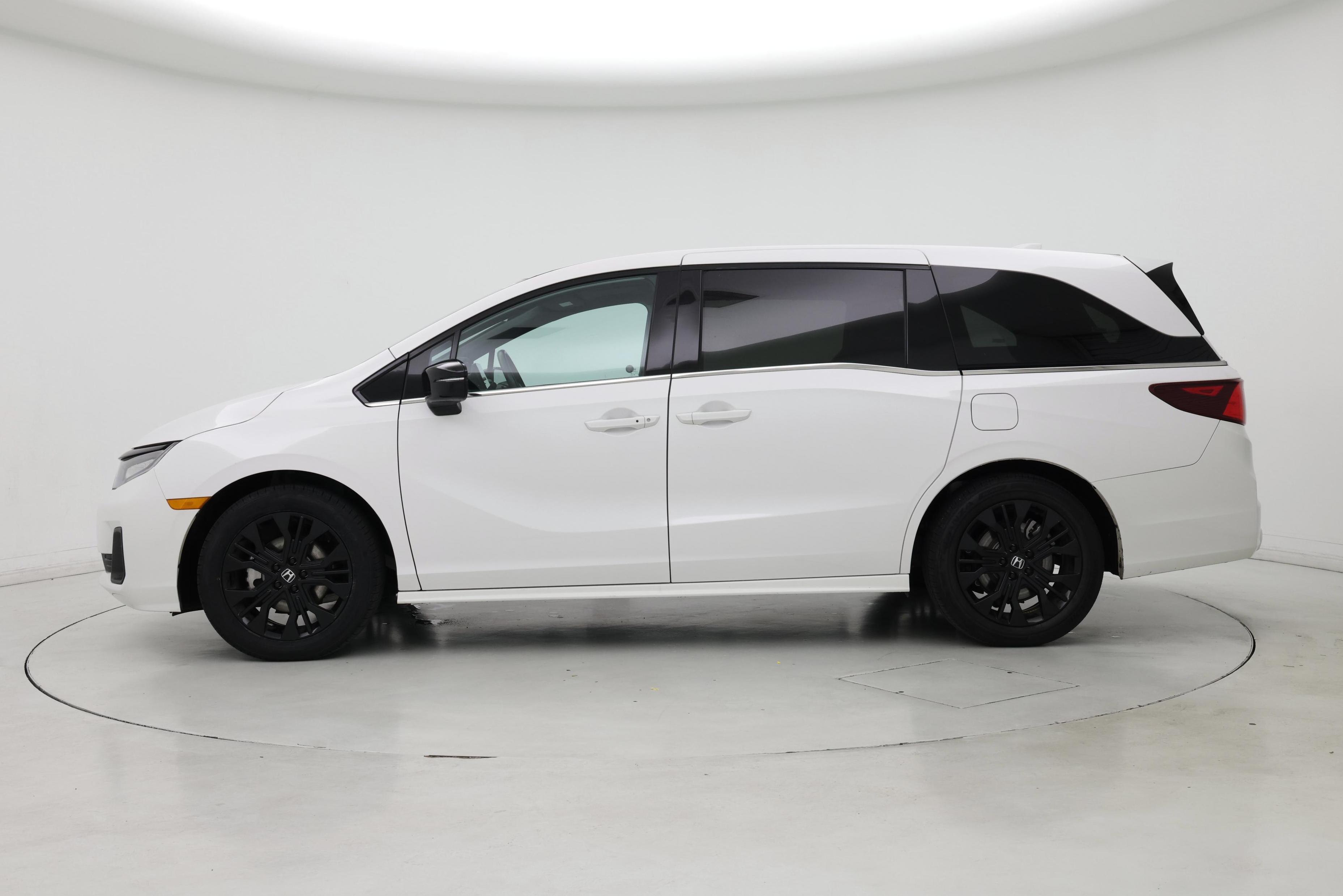 Thumbnail: 2025 Honda Odyssey - 3