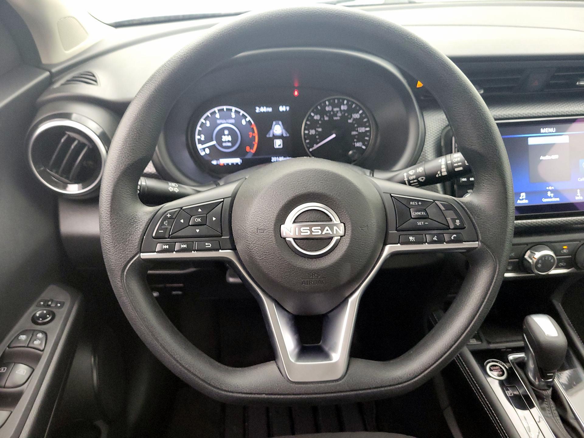 Thumbnail: 2023 Nissan Kicks - 10