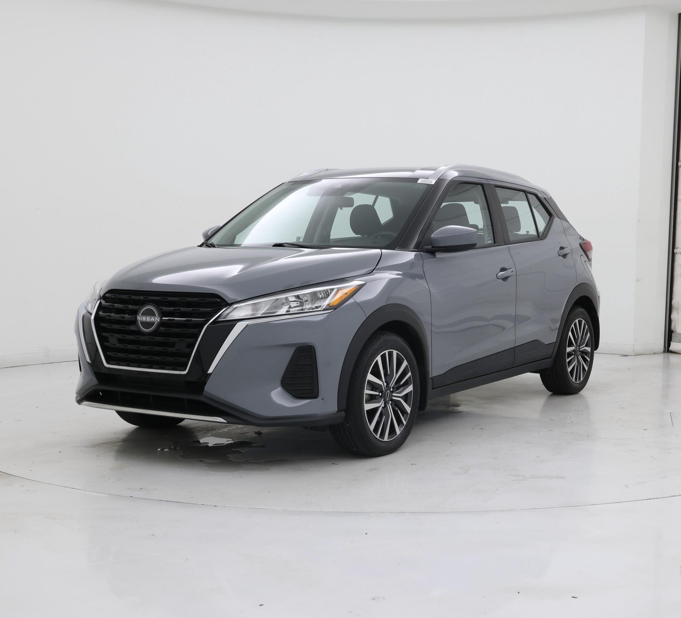 Thumbnail: 2023 Nissan Kicks - 4
