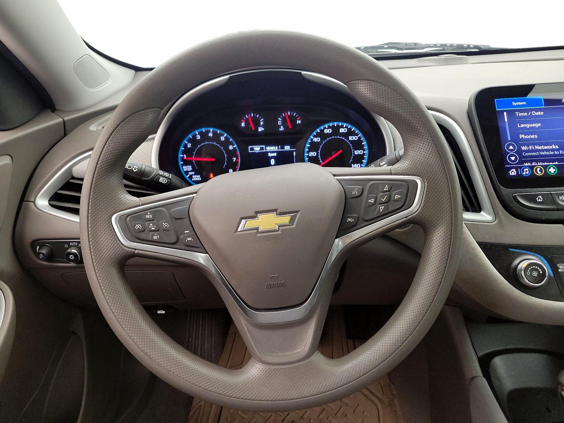 Thumbnail: 2023 Chevrolet Malibu - 10