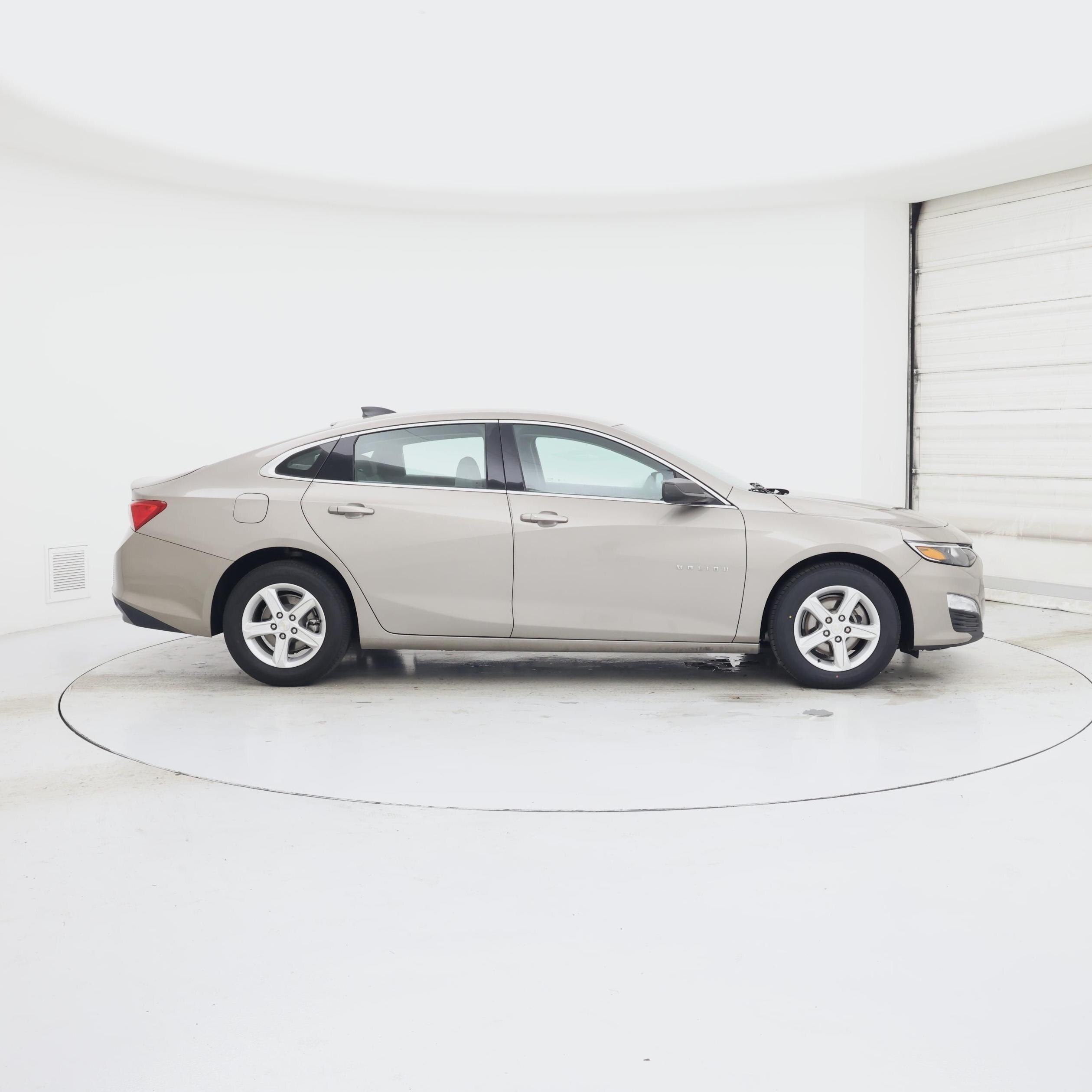 Thumbnail: 2023 Chevrolet Malibu - 7