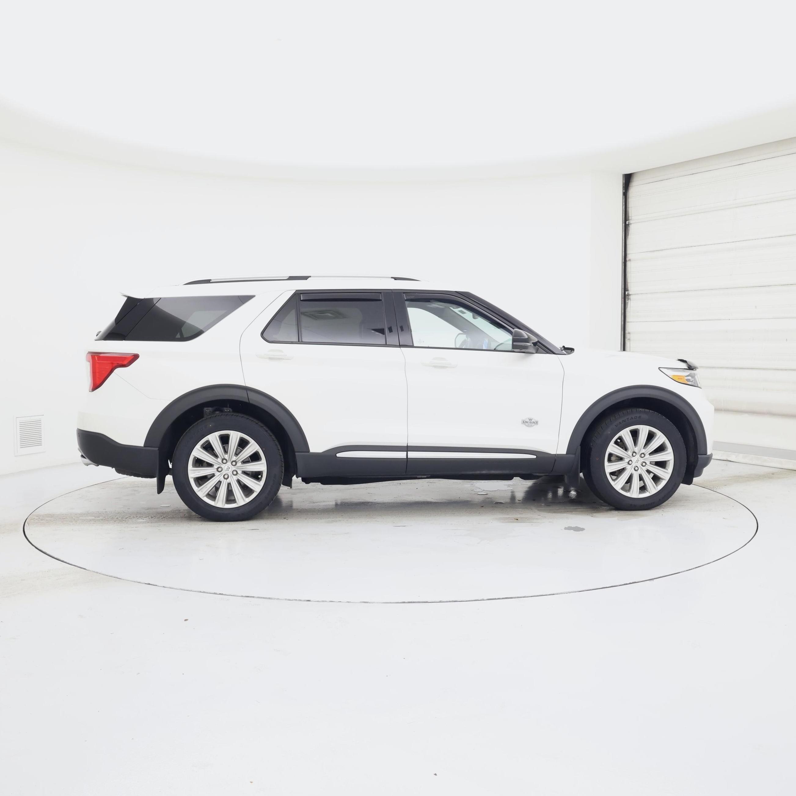 Thumbnail: 2022 Ford Explorer - 7