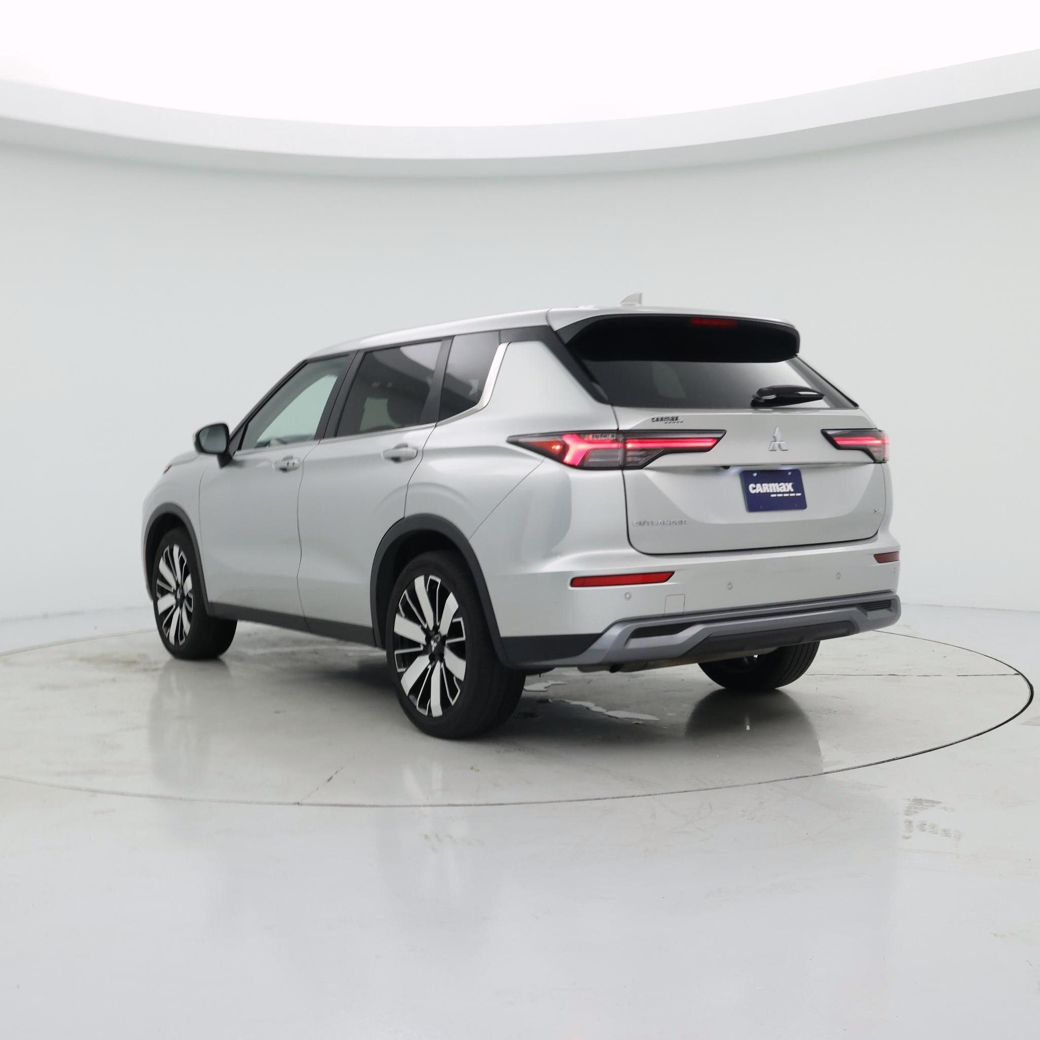 Thumbnail: 2025 Mitsubishi Outlander - 2