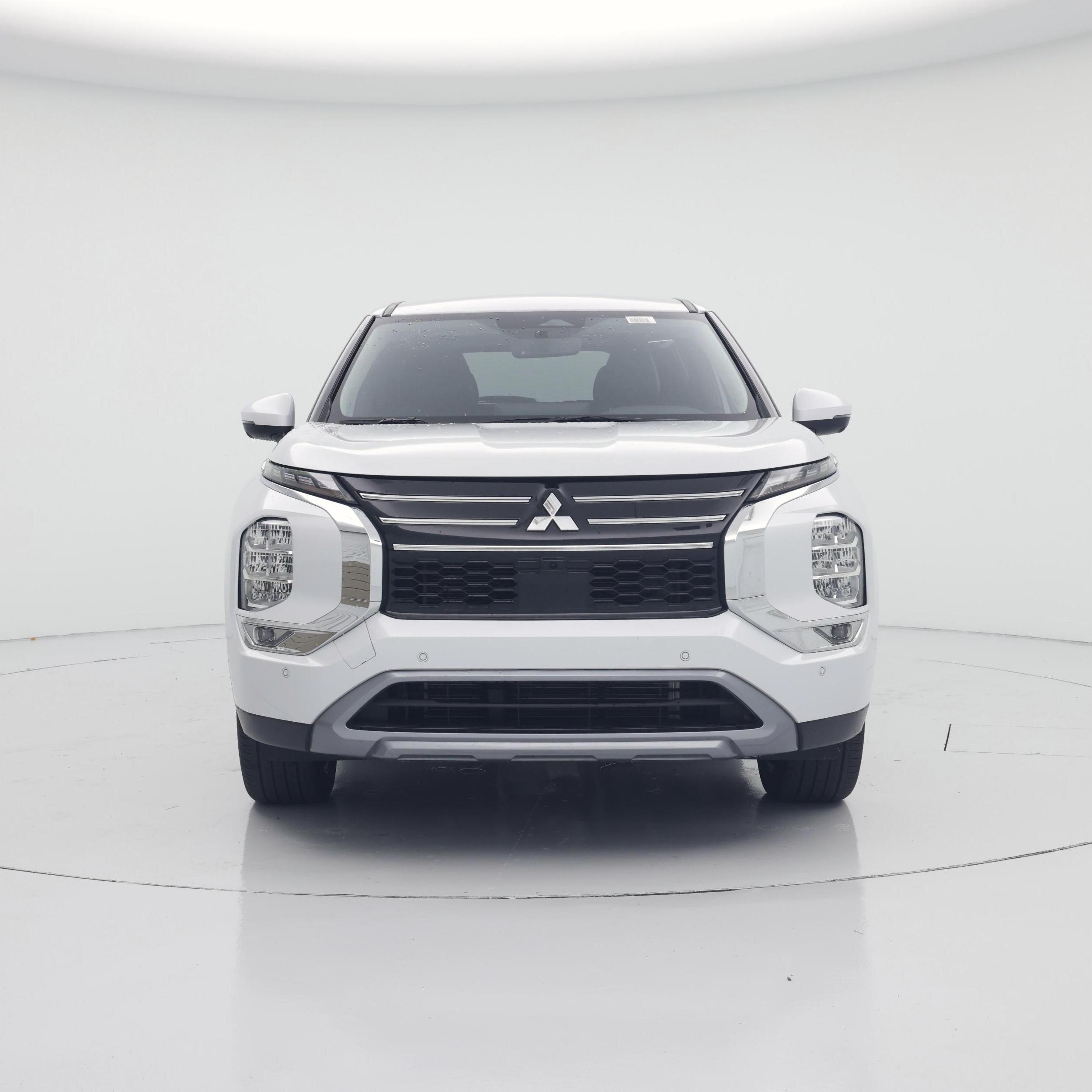 Thumbnail: 2025 Mitsubishi Outlander - 5